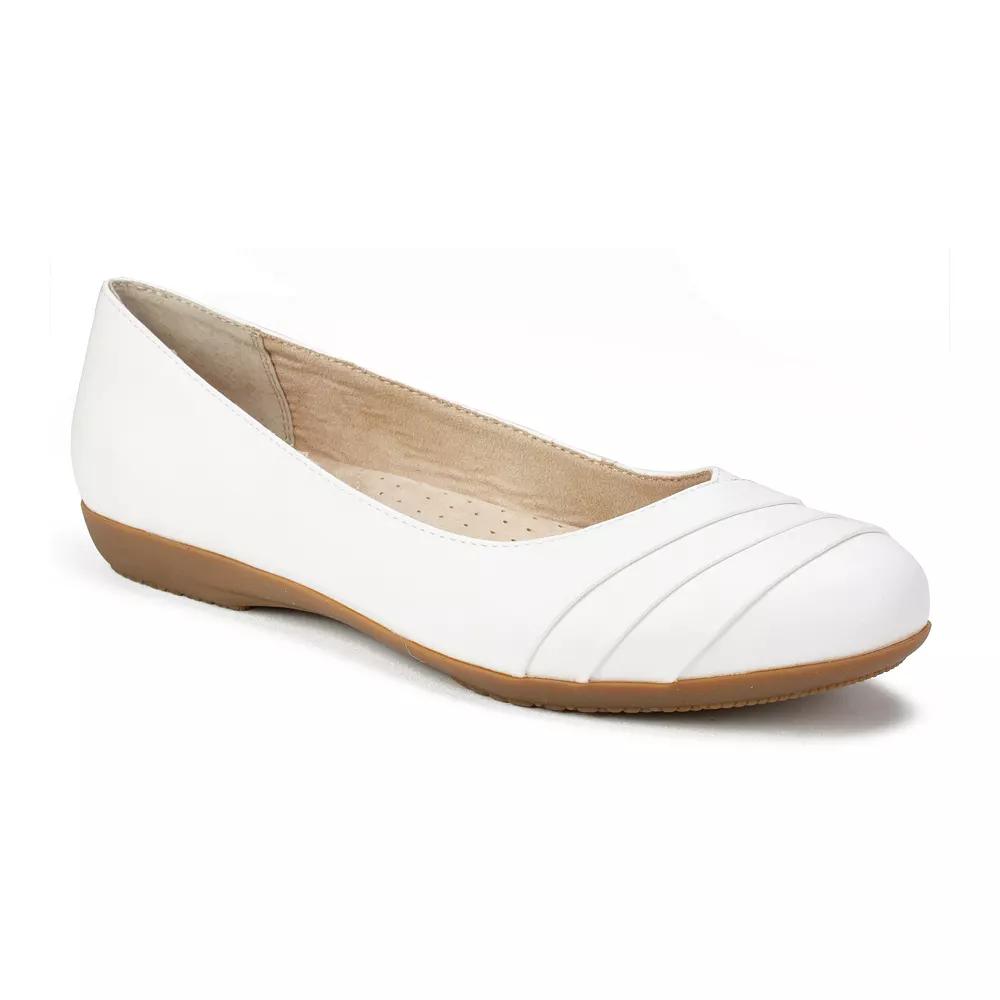 Cliffs by White Mountain Clara Women's Ballet Flats,  Product Image