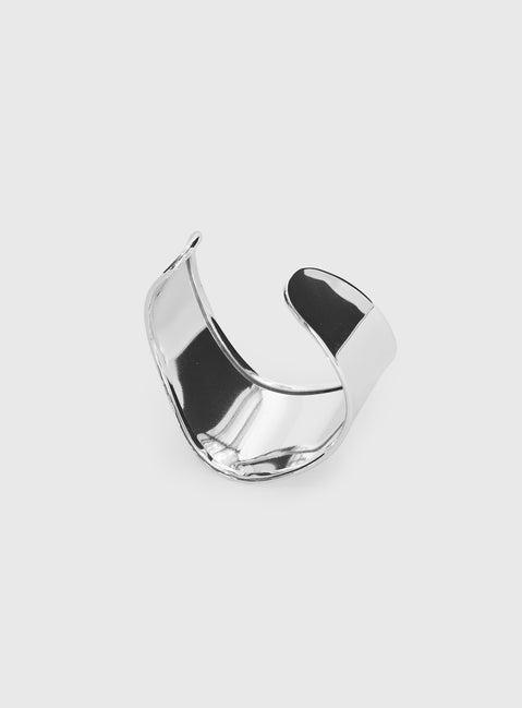 Diamanta Cuff Silver Product Image