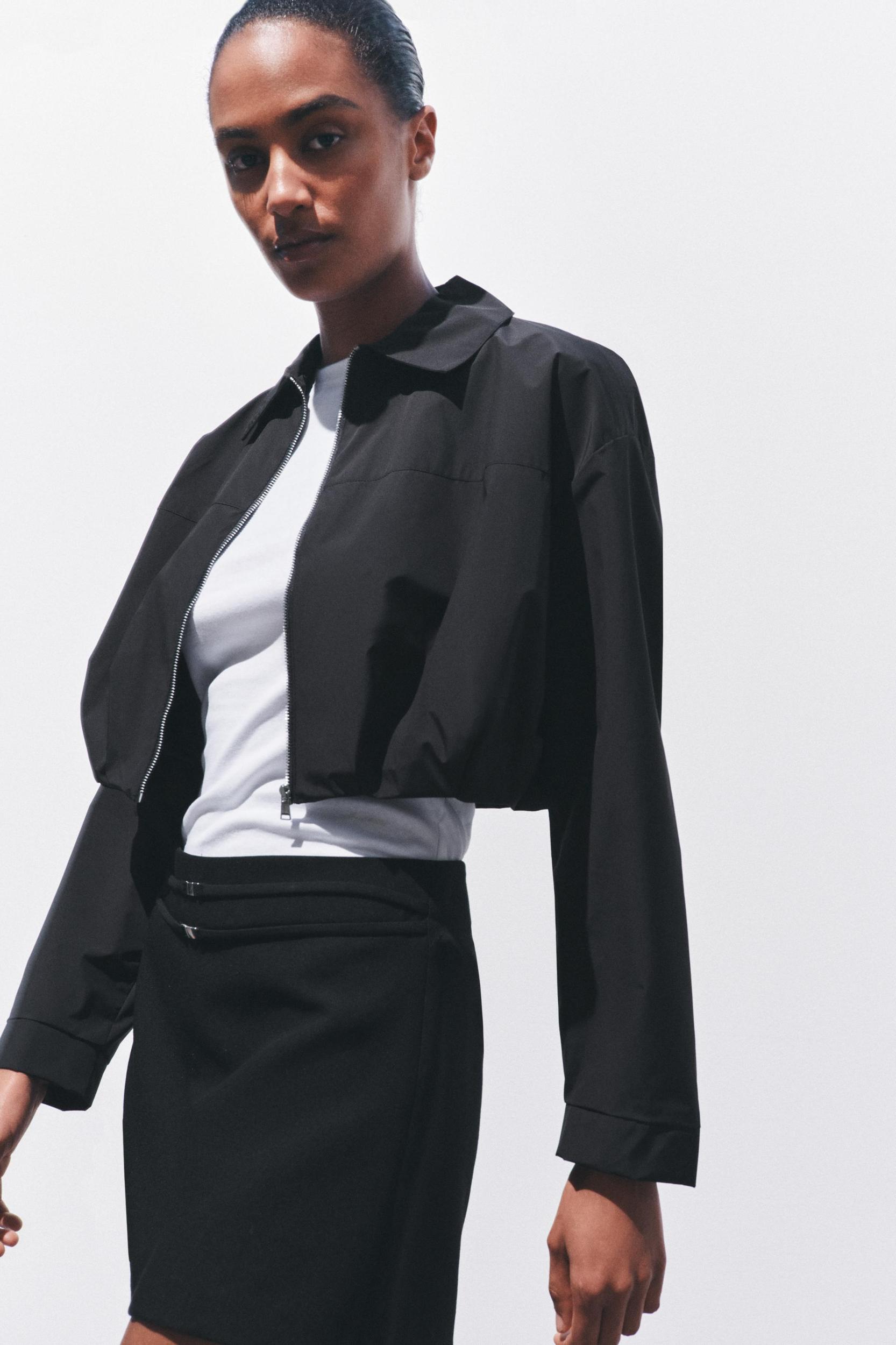 PLEATED CROPPED JACKET Product Image