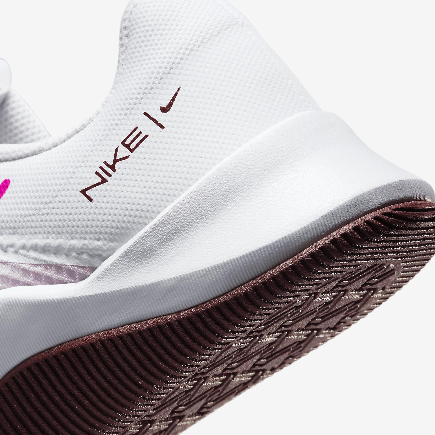 Nike Womens MC Trainer 2 Womens Workout Shoes | DM0824-105 Product Image