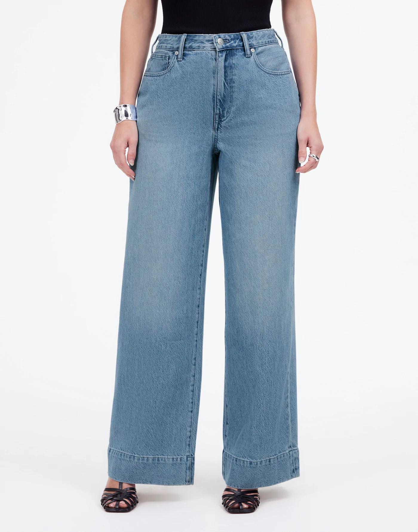 Petite Curvy Superwide-Leg Jeans in Lintz Wash Product Image