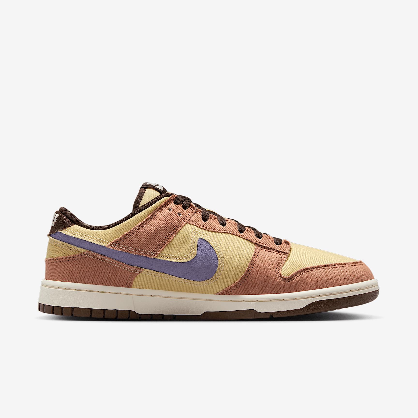 Nike Men's Dunk Low Retro SE Shoes Product Image