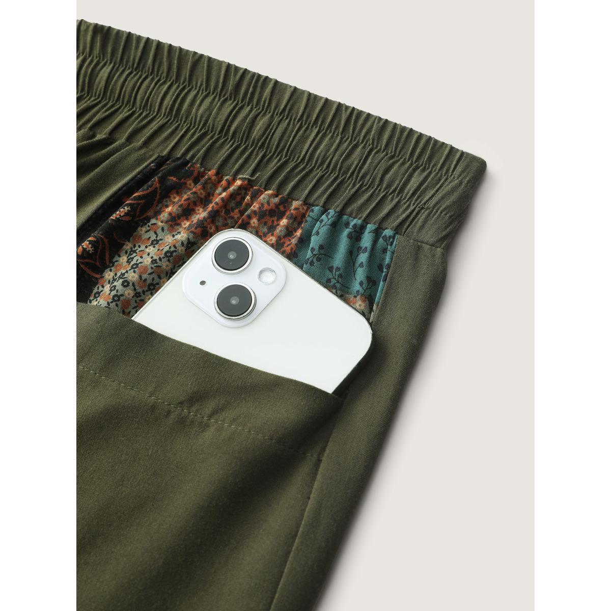 Plus Size Patch Print Drawstring Wide-Leg Pants Women ArmyGreen Leisure Loose Mid Rise Casual Pants BloomChic 18-20/2X Product Image