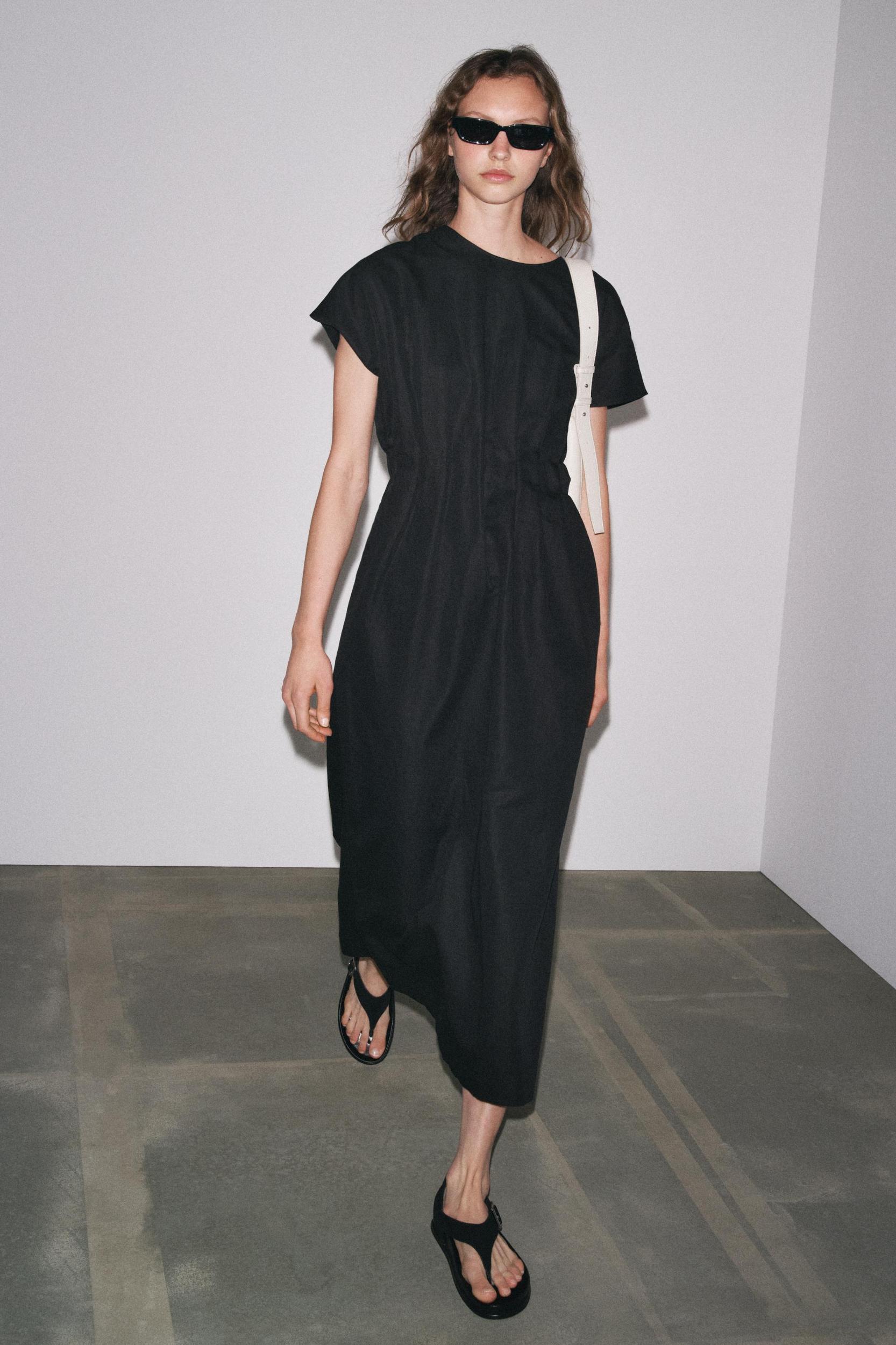 ZW COLLECTION PLEATED MIDI DRESS Product Image
