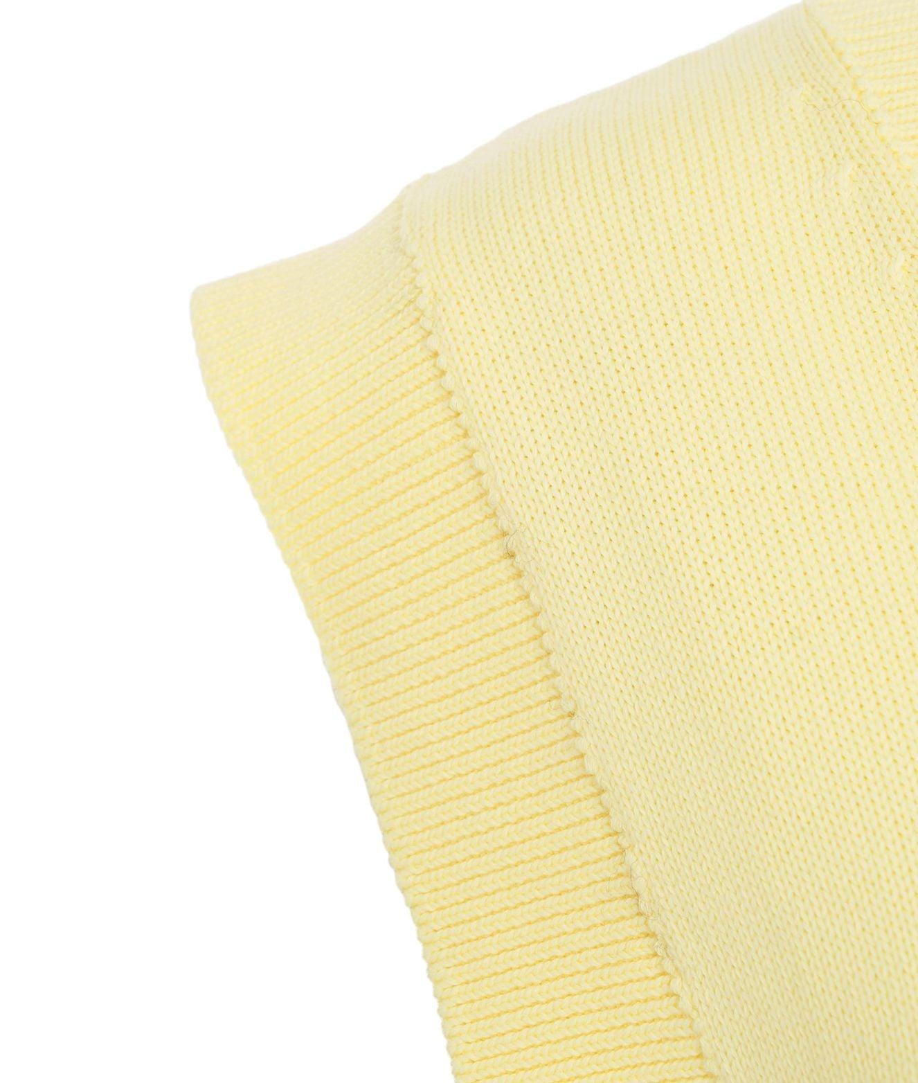 Knit vest Product Image