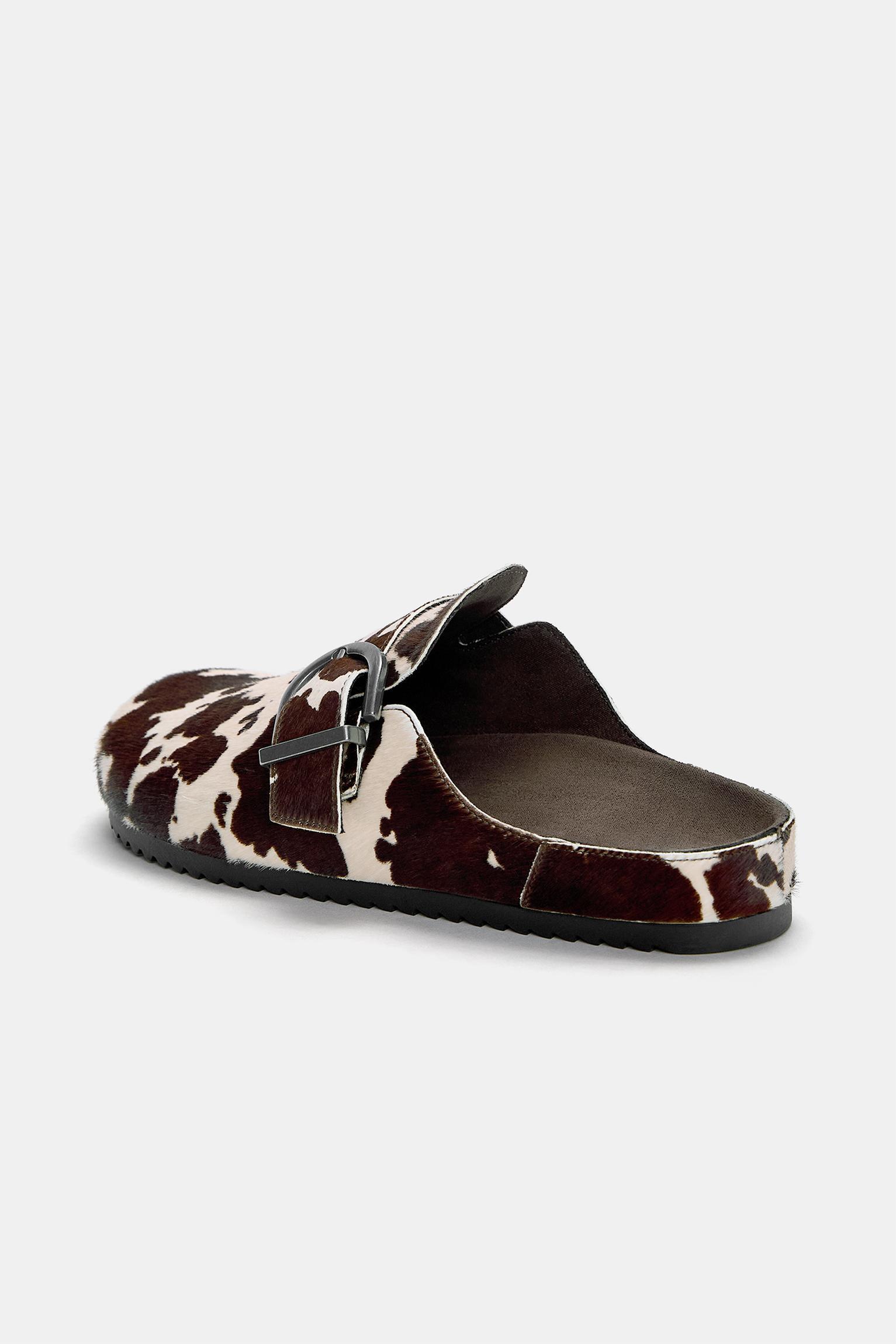 Leather cow clogs Product Image