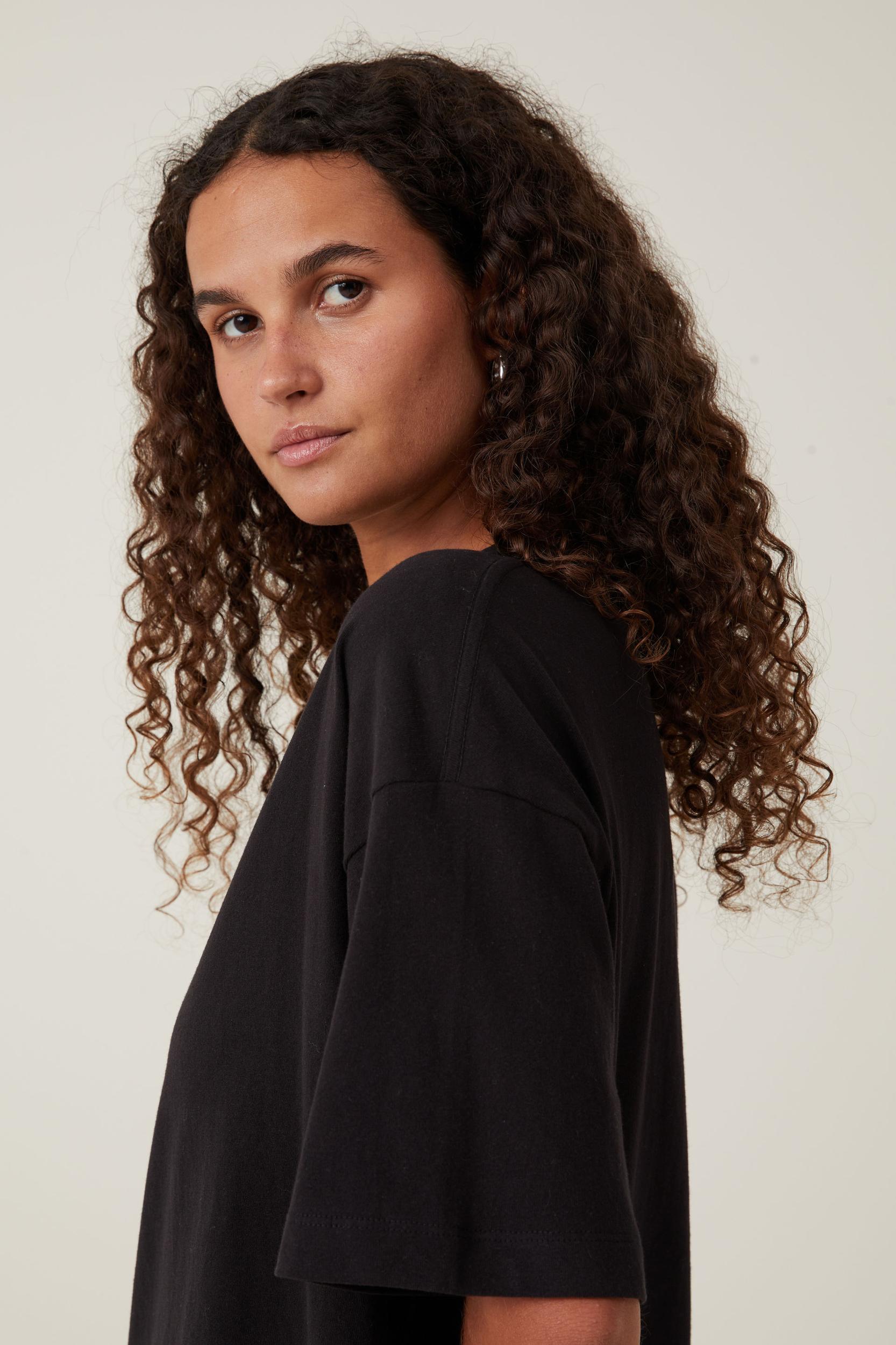 The Boxy Oversized Tee Product Image