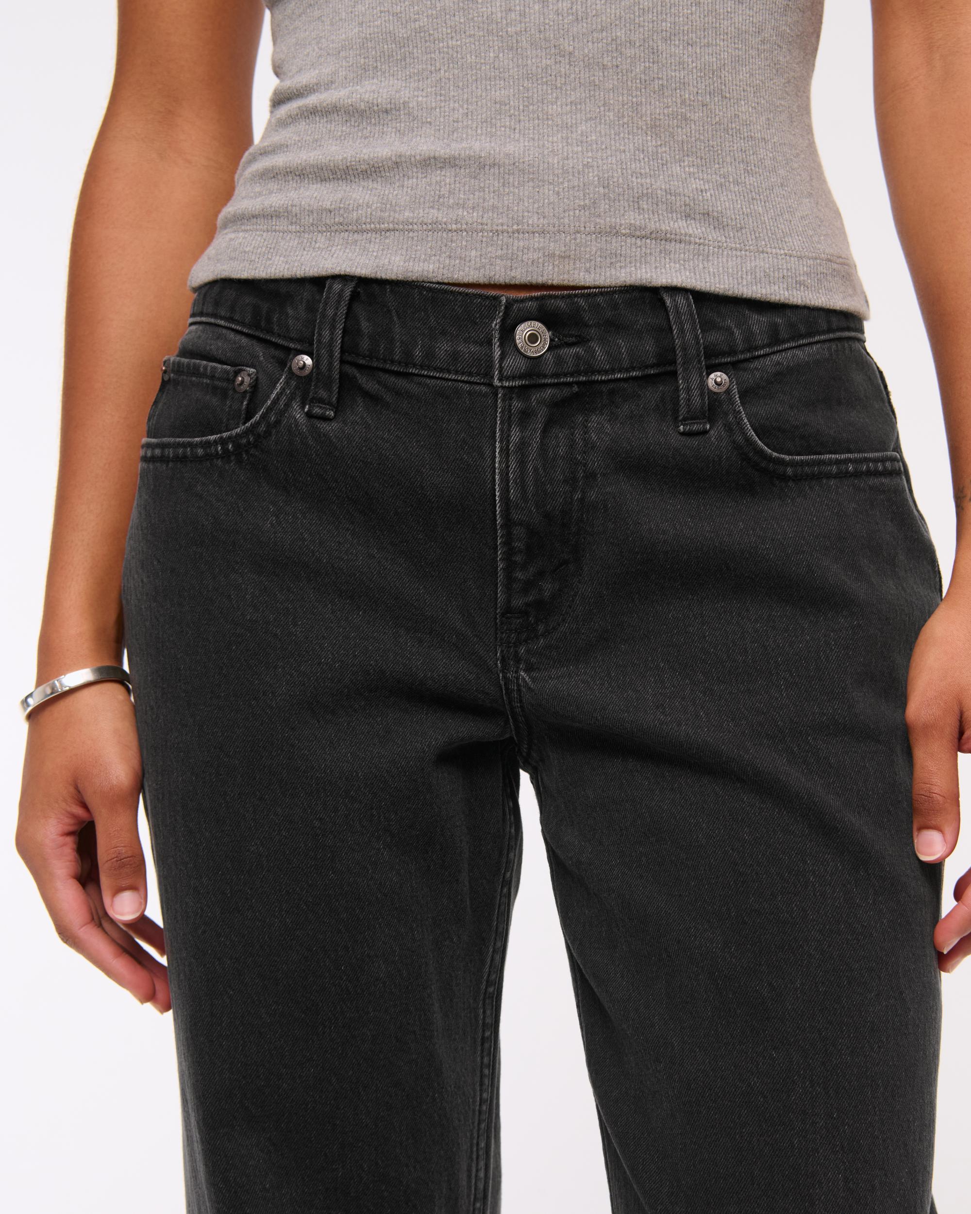 Curve Love Low Rise 90s Relaxed Jean Product Image