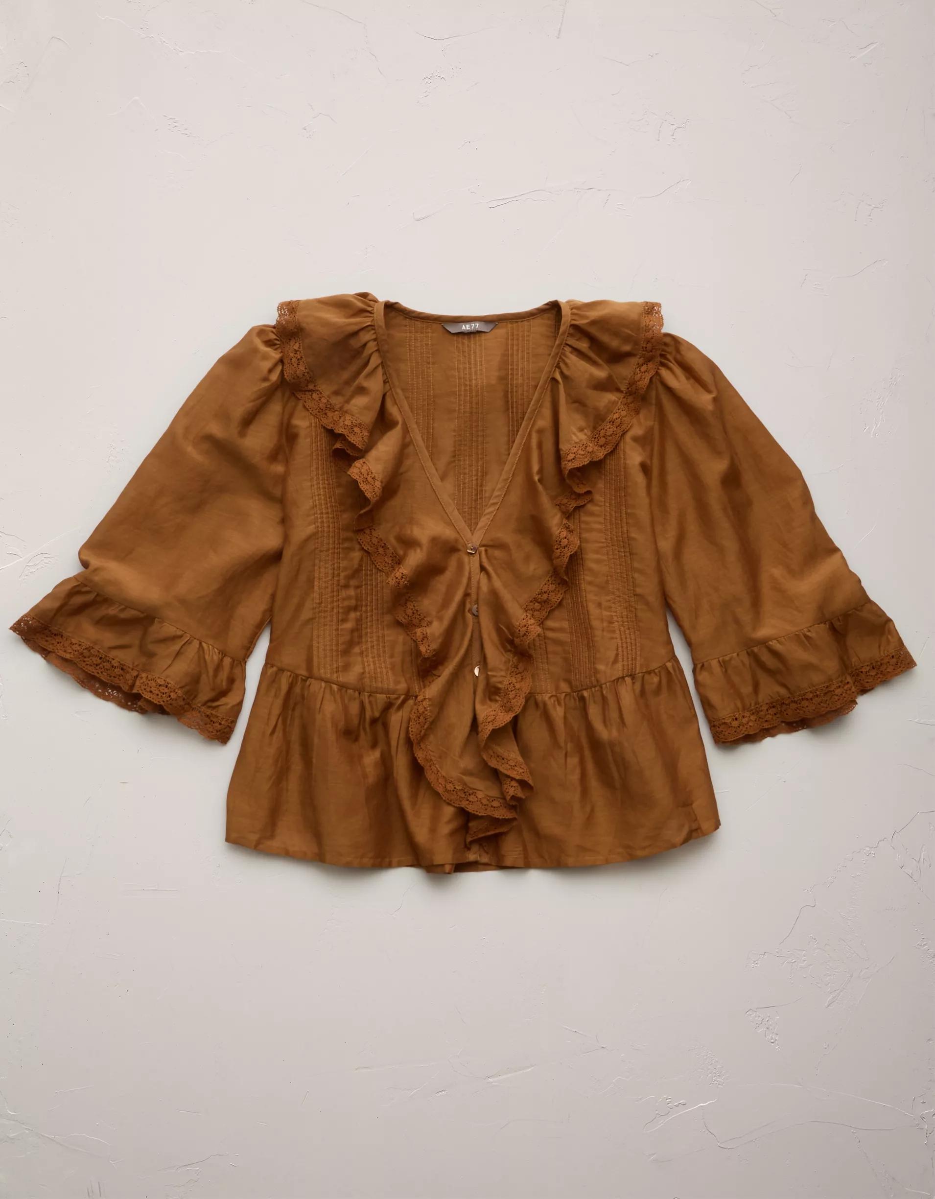 AE77 Premium Ruffle V-Neck Blouse Product Image