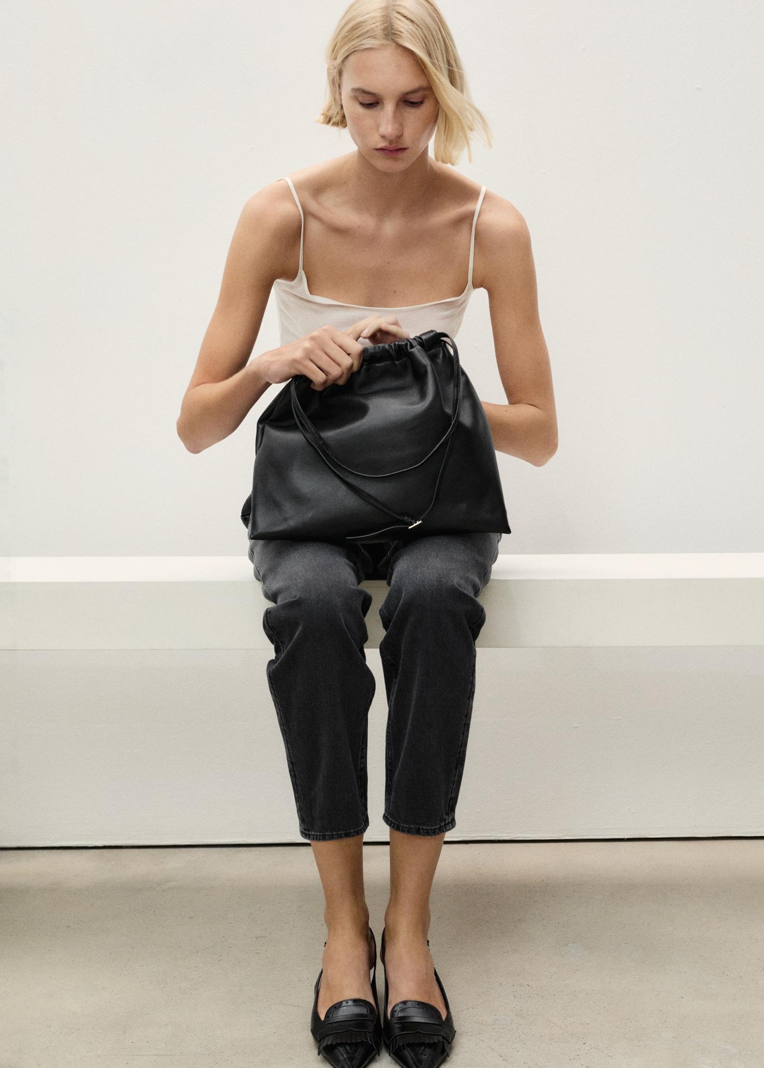 Mom2000 high-rise jeans - Women | MANGO USA Product Image