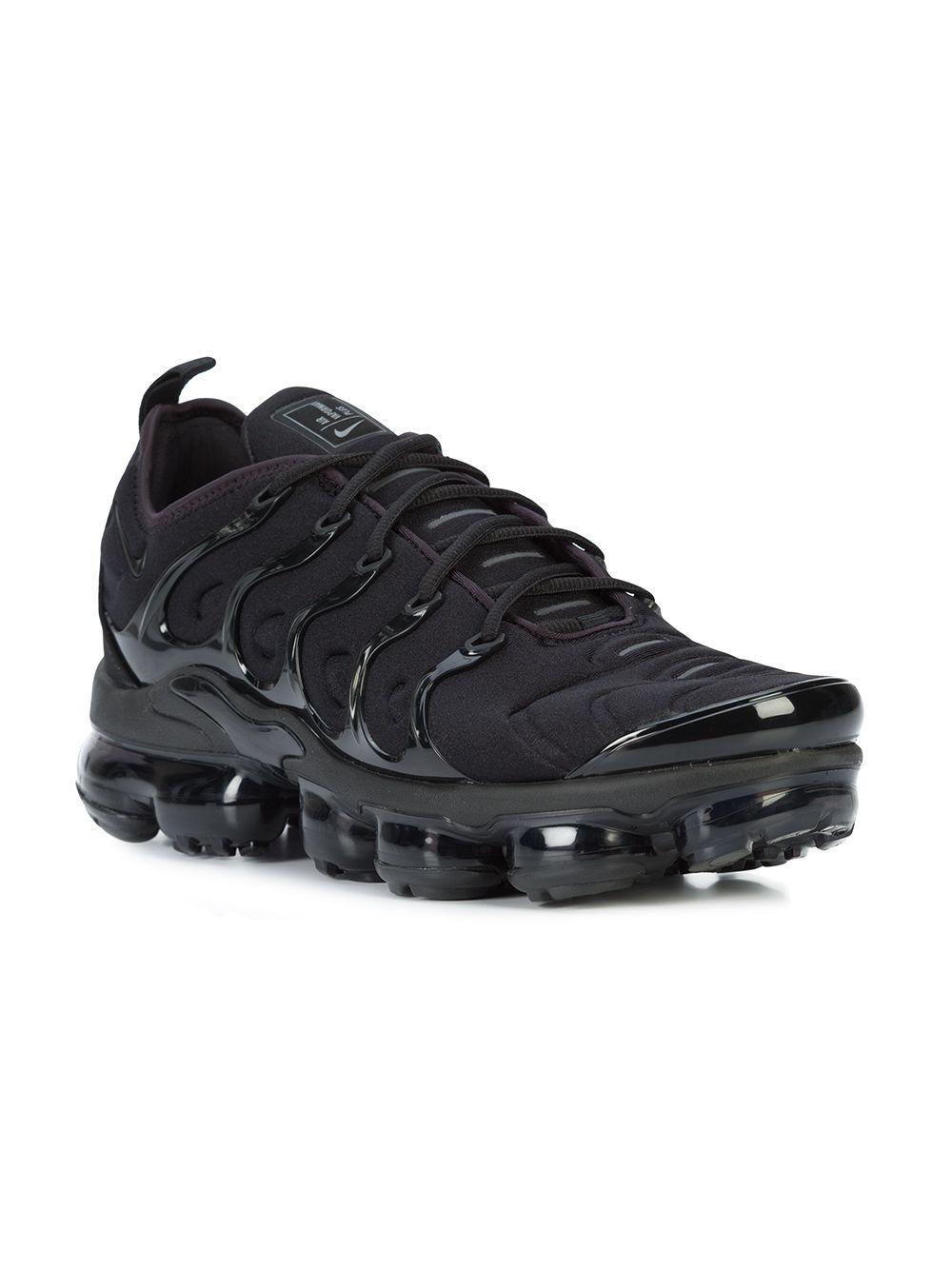 Air Vapormax Plus "Triple Black" sneakers Product Image