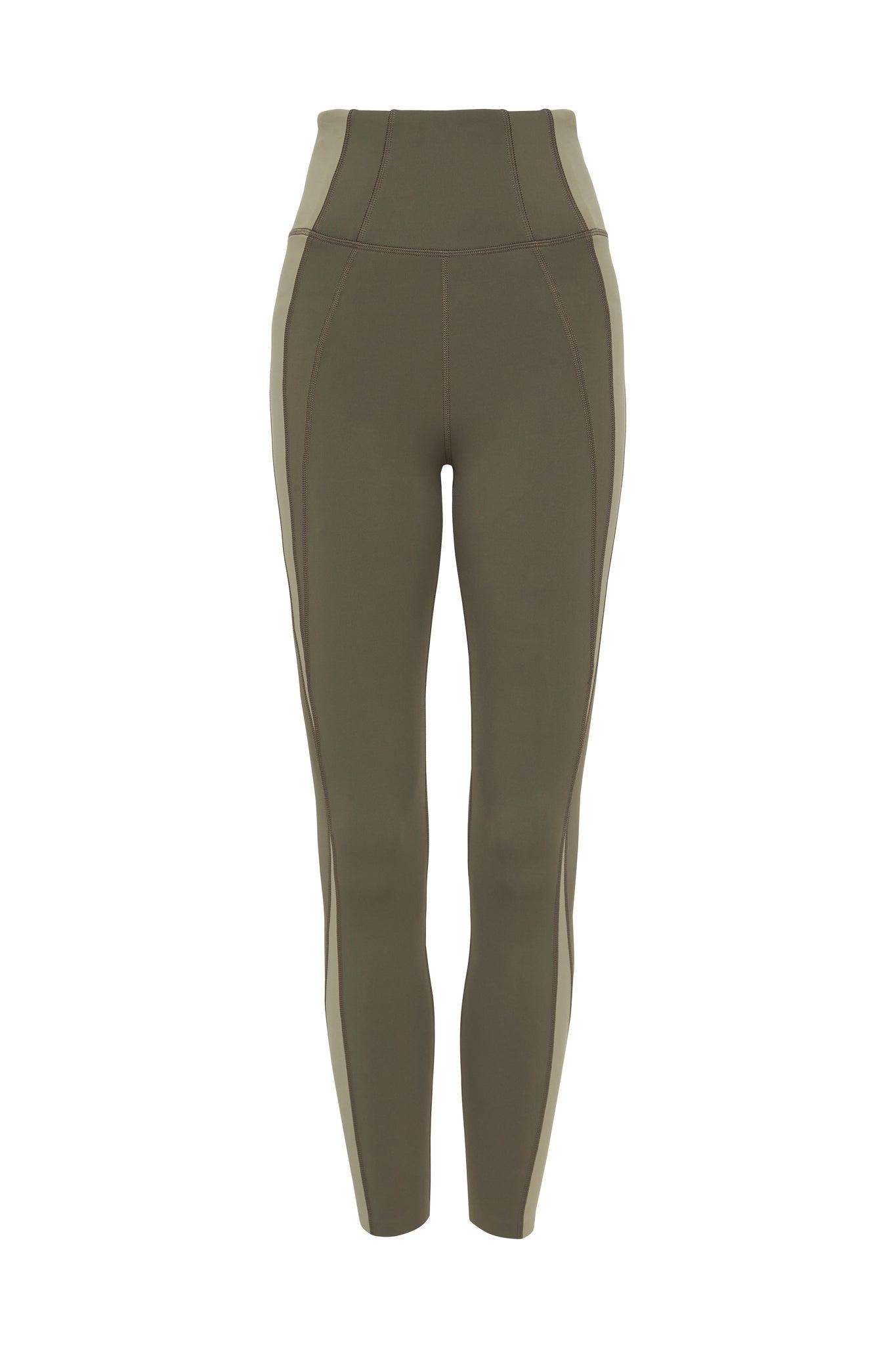 High Rise Signature Logo 7/8 Legging 210 Product Image