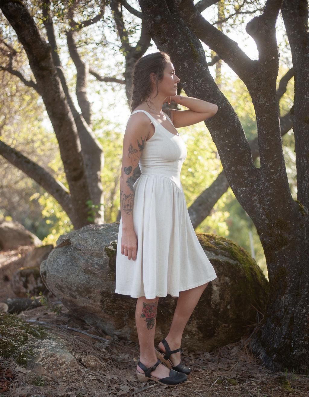 Agnes dress in Oat Linen Product Image