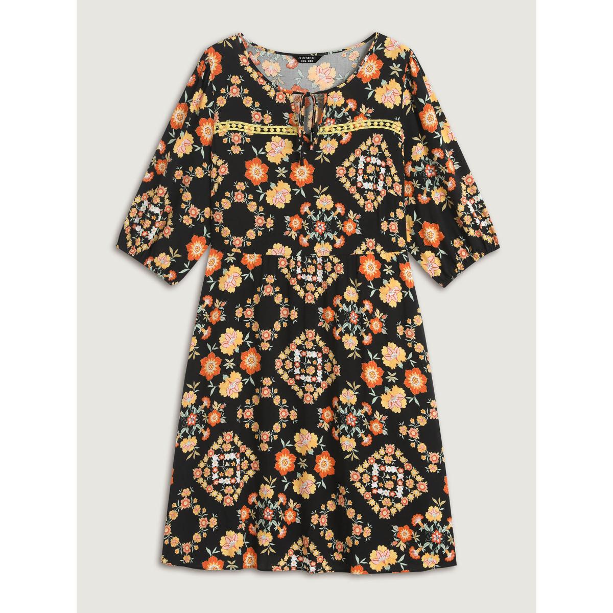 Plus Size Boho Print Waist Stretchy Midi Dress BlackFlower Women Boho Notched collar Half Sleeve Curvy BloomChic 28/5X Product Image