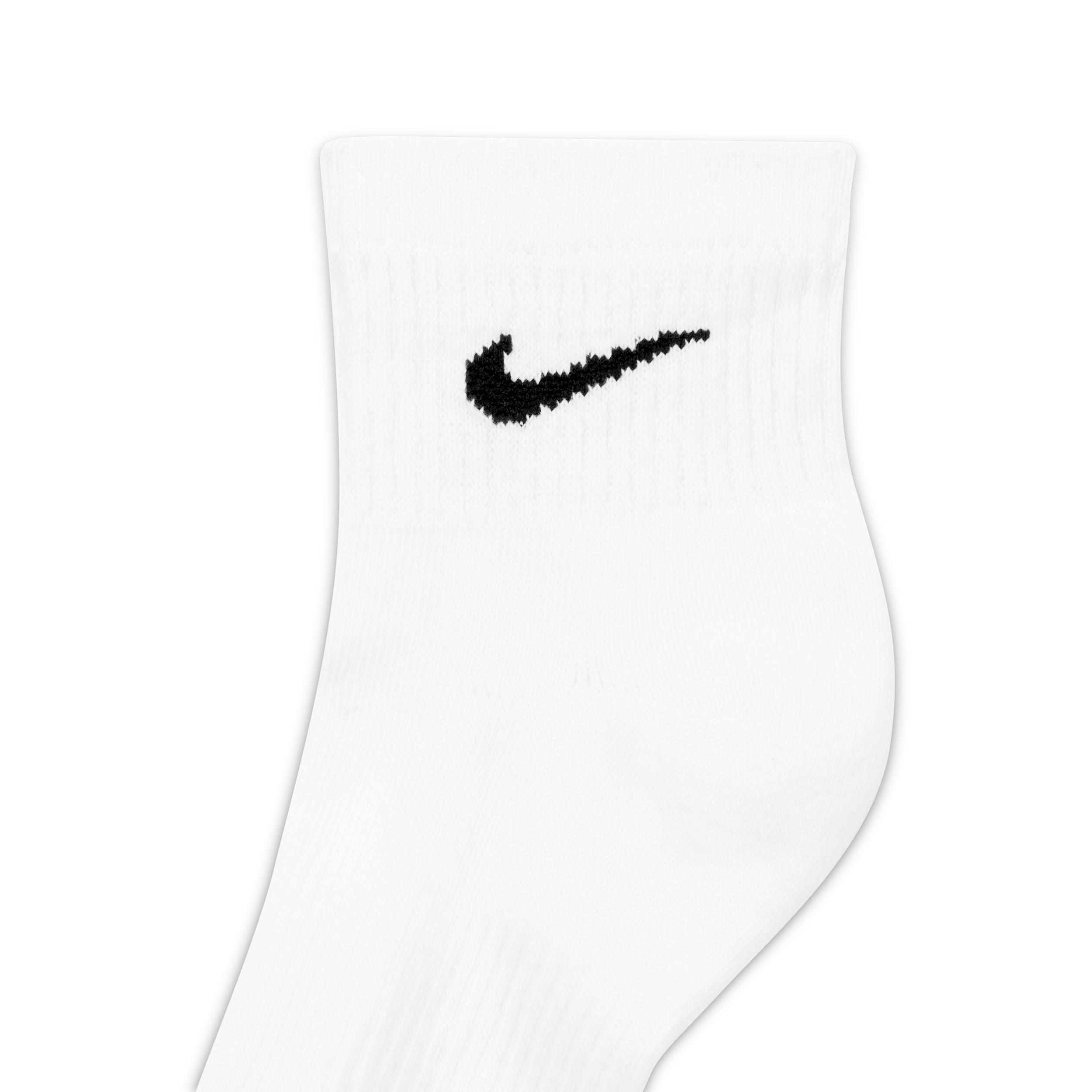 Nike Men's Everyday Plus Cushioned Training Ankle Socks (3 Pairs) Product Image