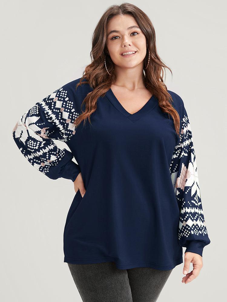 Snowflake Print V Neck Drop Shoulder Sweatshirt Female Product Image
