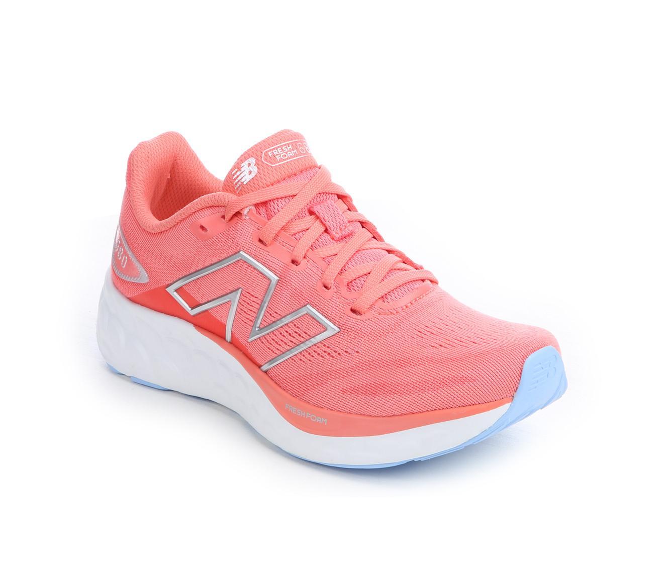 Women's New Balance W680V8 Running Shoes Product Image