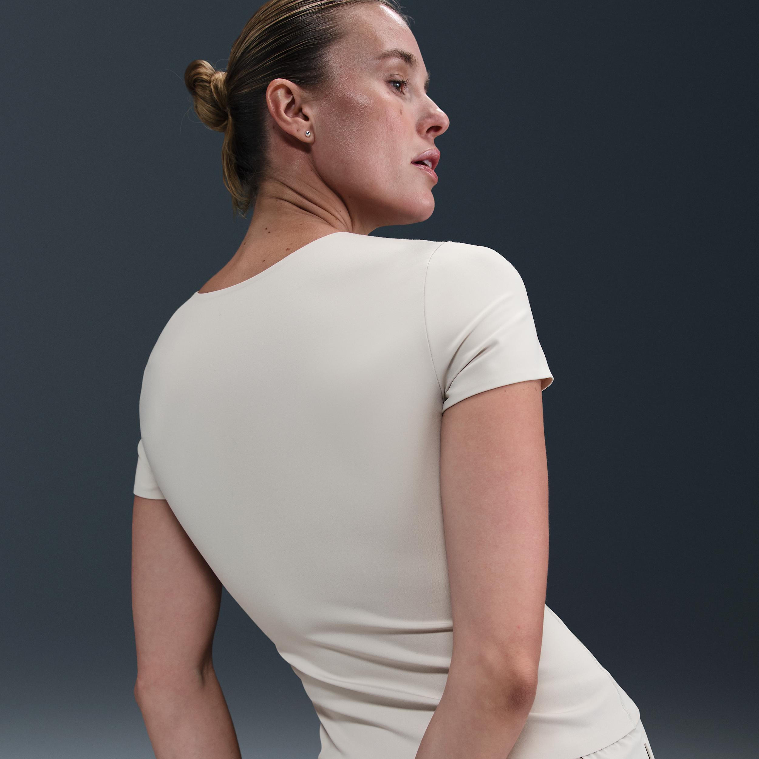 Nike Womens Form Short-Sleeve Top | HQ8079-104 Product Image