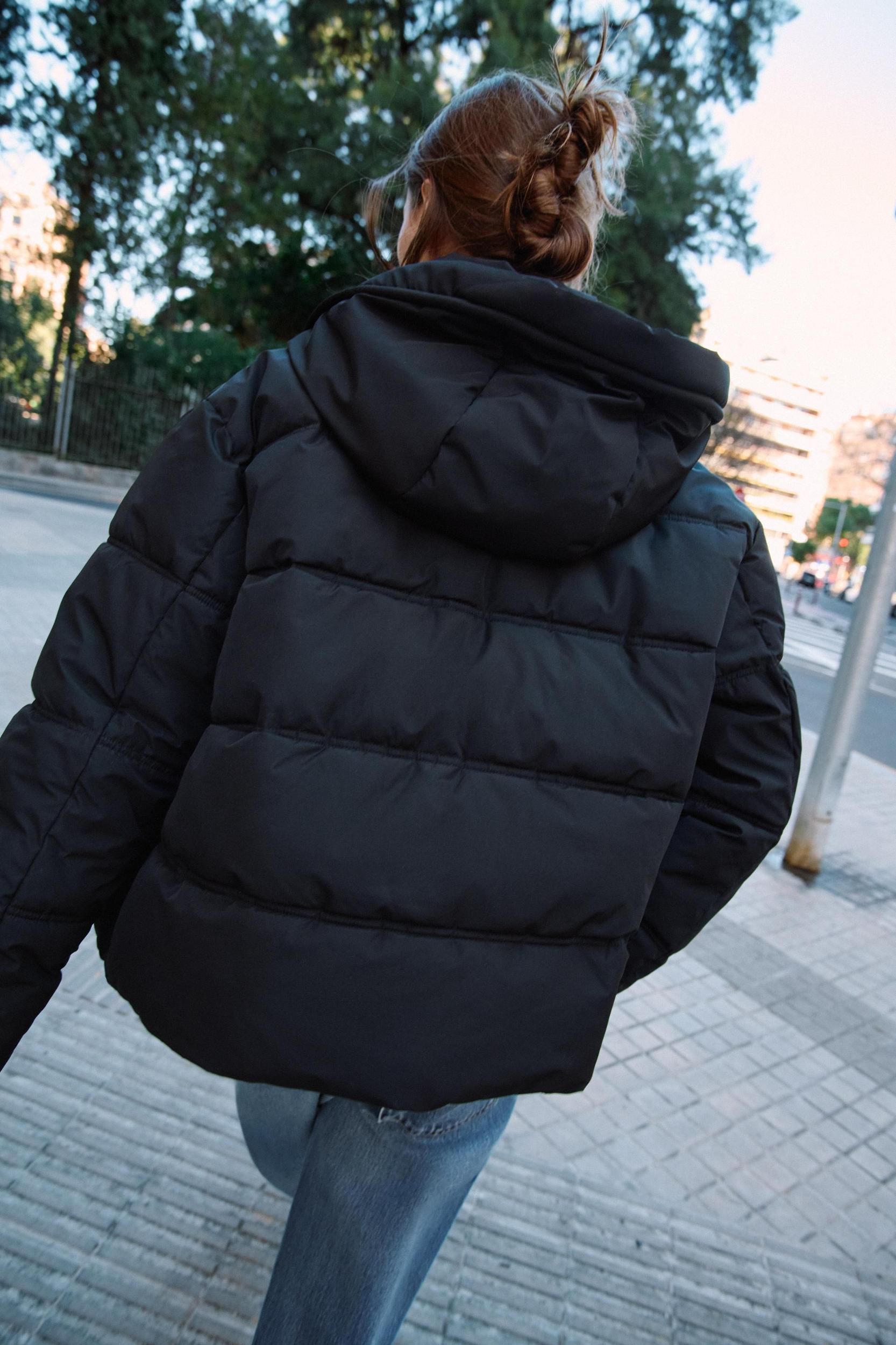 SHORT WATER REPELLENT WINDPROOF HOODIE ANORAK Product Image