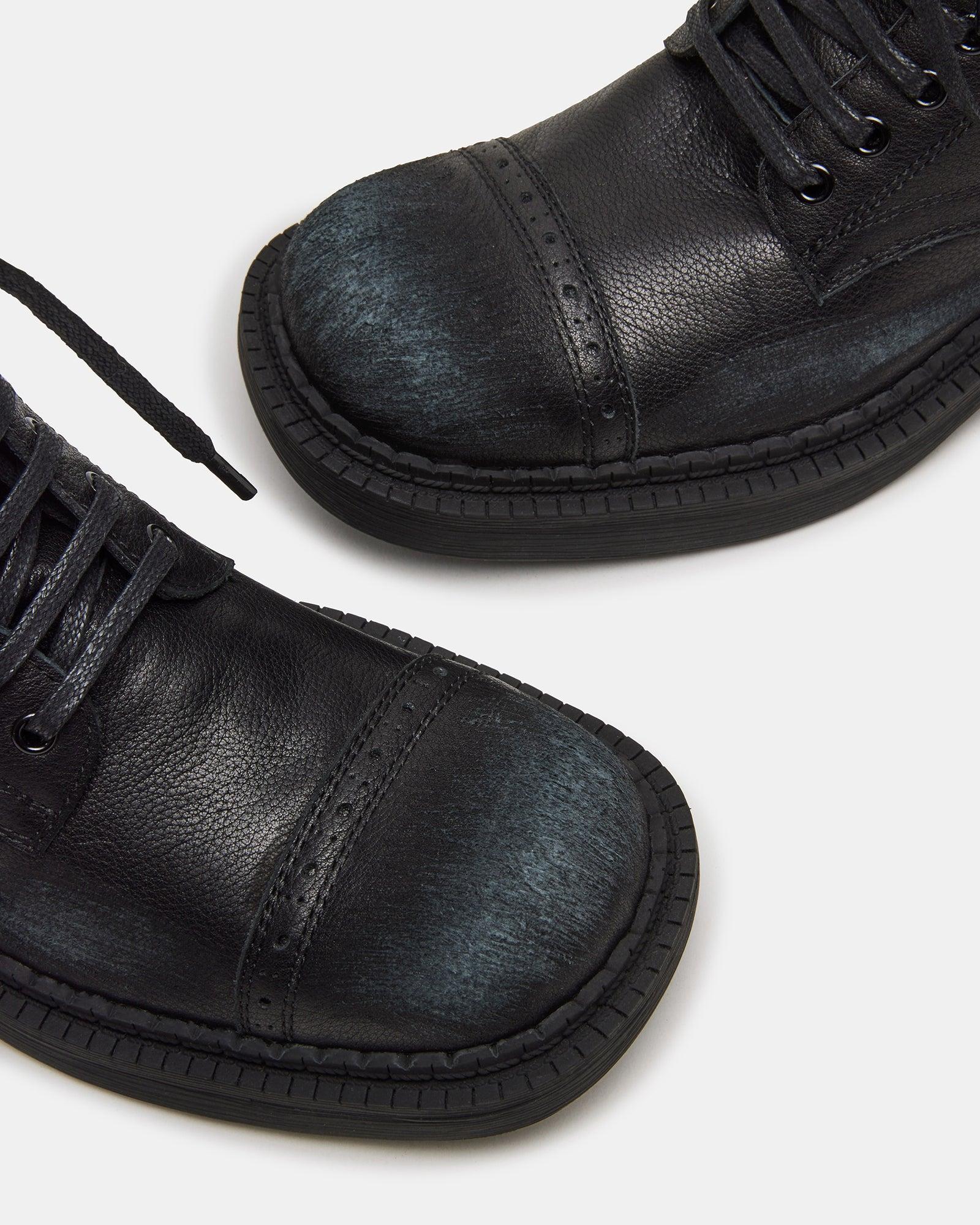 IZZIEE BAG SILVER Female Product Image