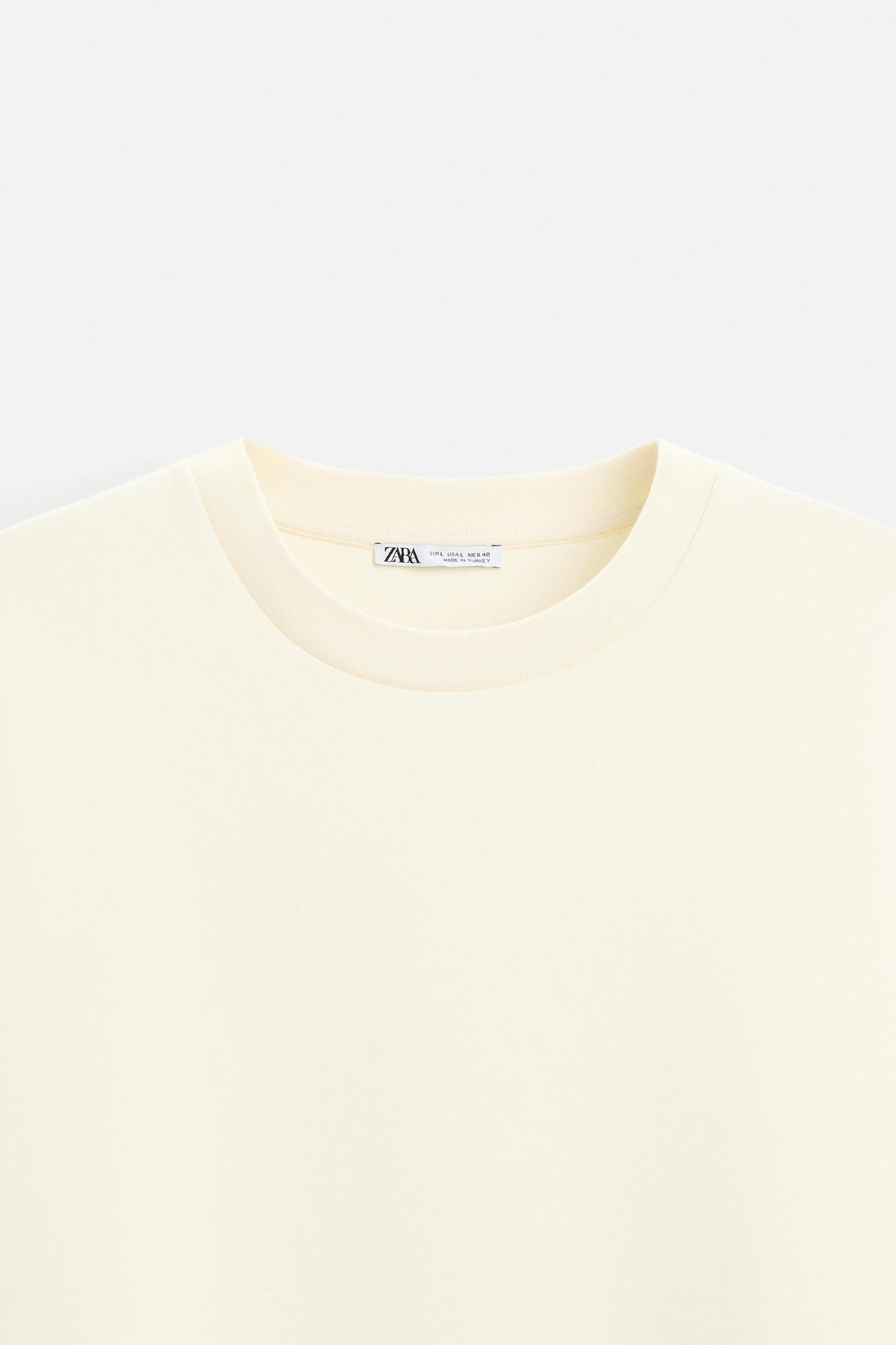 EMBOSSED PRINT T-SHIRT Product Image