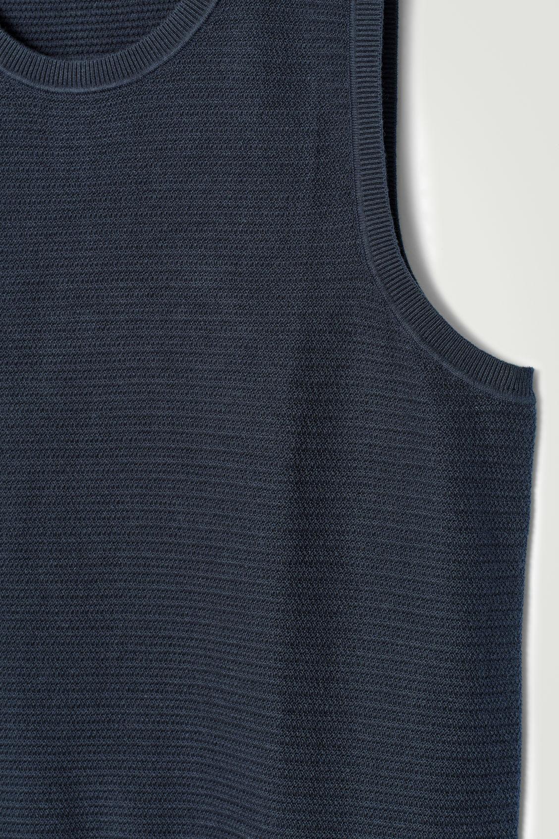 TEXTURED KNITTED COTTON TANK TOP Product Image