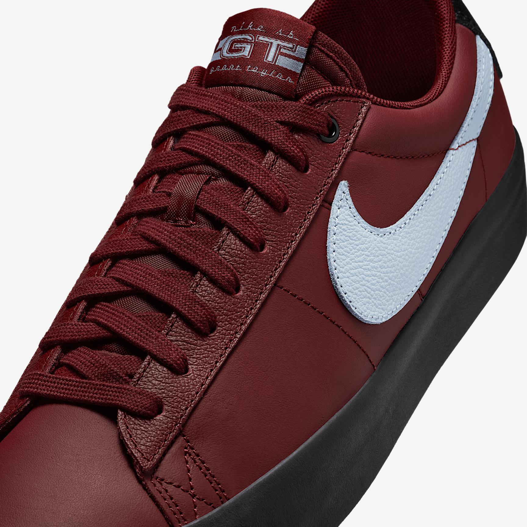 Men's Nike SB Blazer Low Pro GT Shoes Product Image