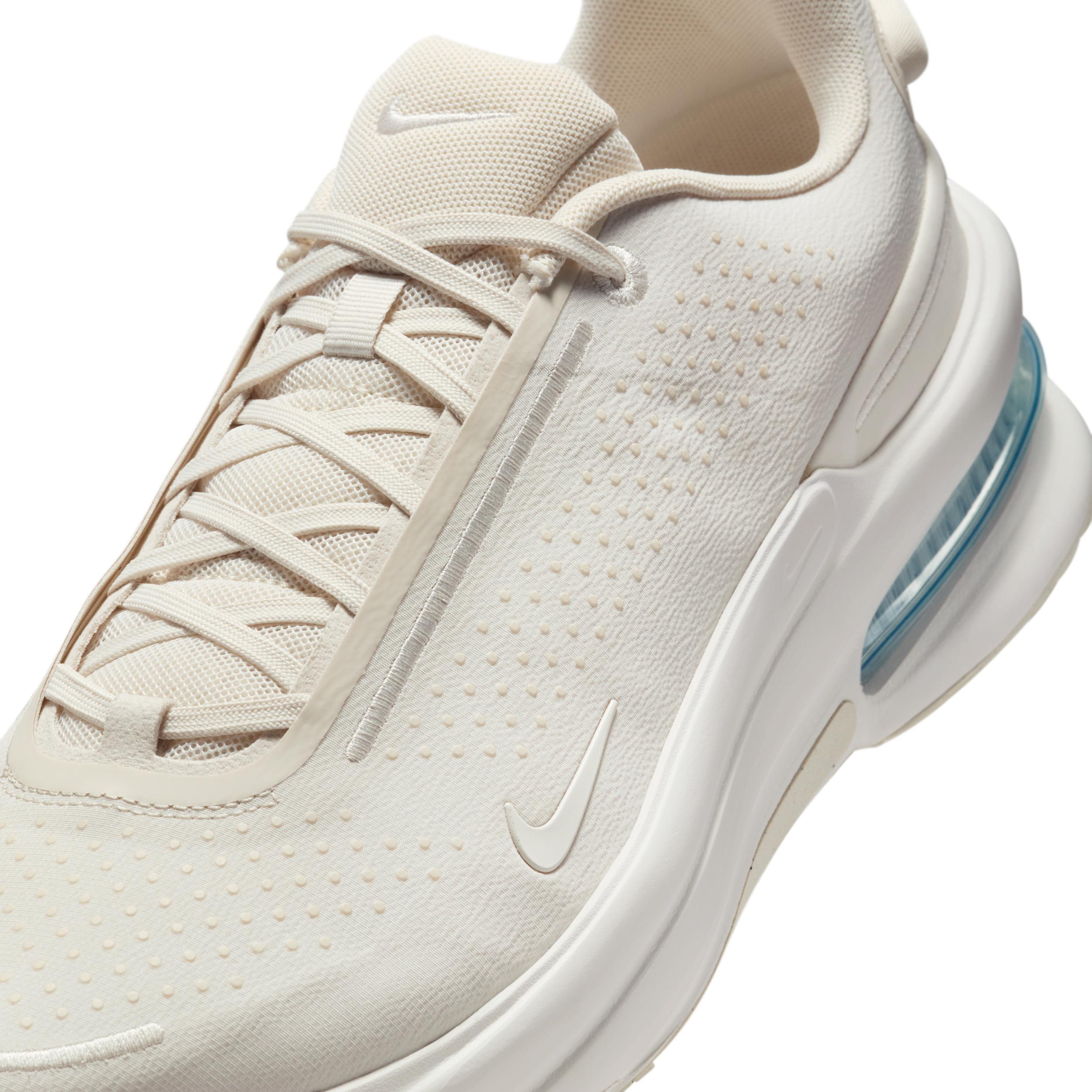 Nike Men's Air Zoom Upturn SC Shoes Product Image