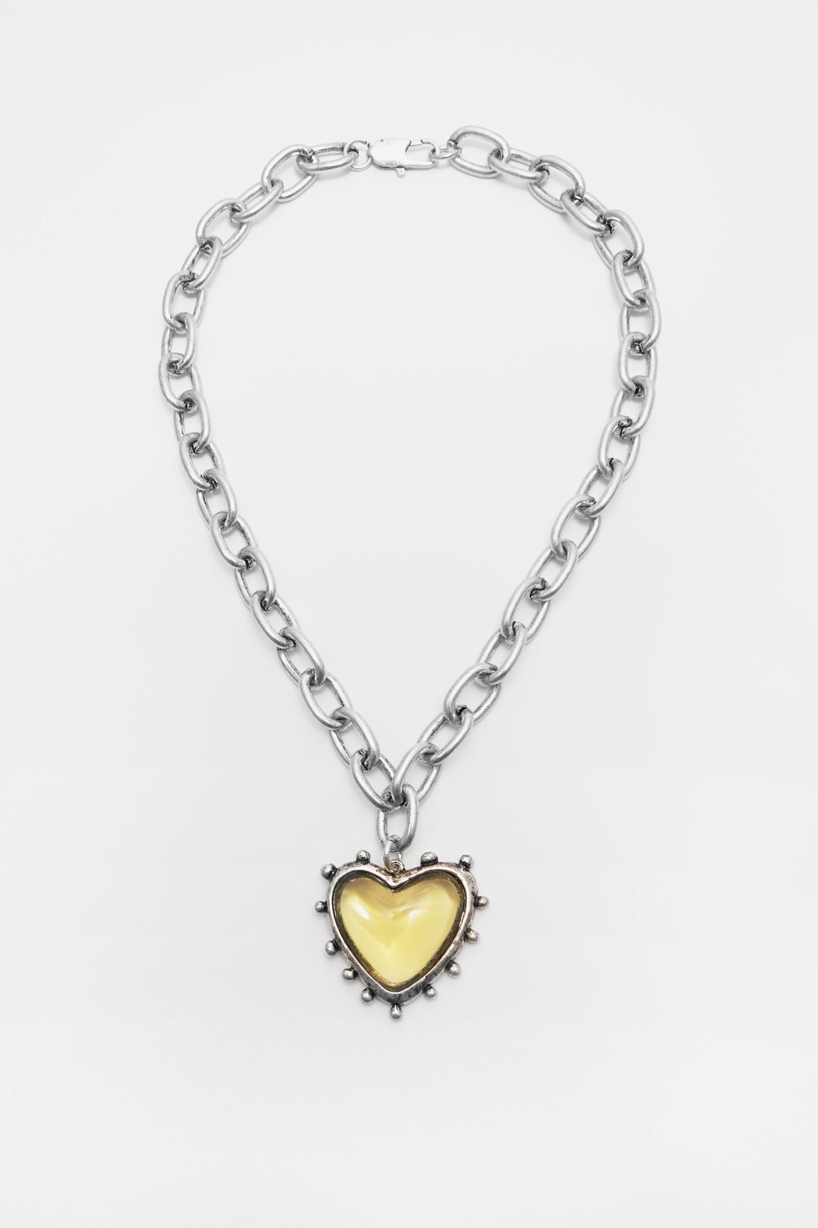 Heart pendant necklace Product Image