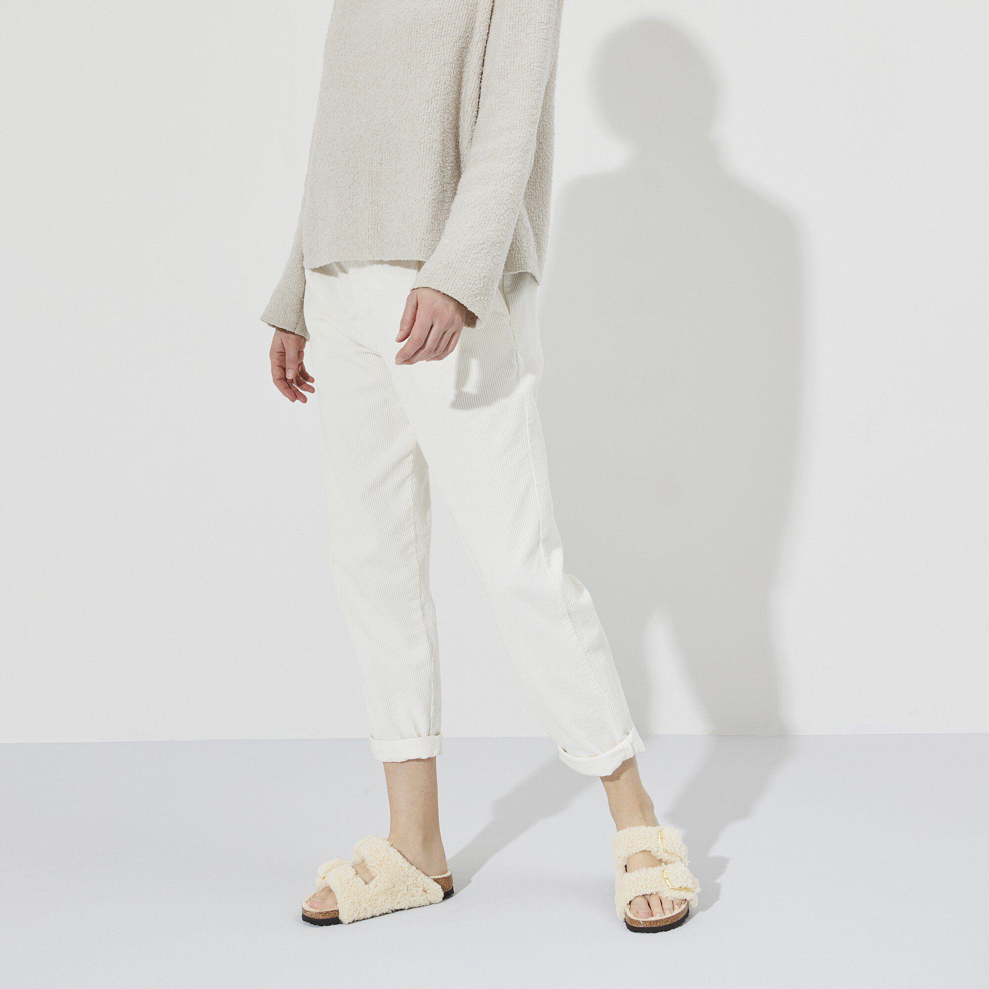 Arizona Big Buckle Fur Product Image