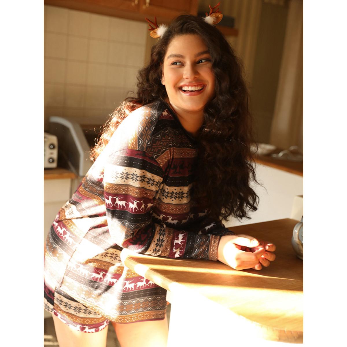 Plus Size Snowflake & Elk Print Pajama Set Women Multicolor Graphic-Christmas Printed Long Sleeve Round Neck Casual Loungewear Sets BloomChic 12/L Product Image