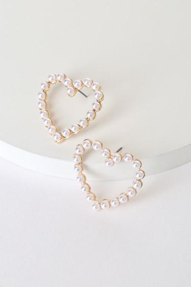 Glamorous at Heart Gold and Pearl Heart Earrings Product Image