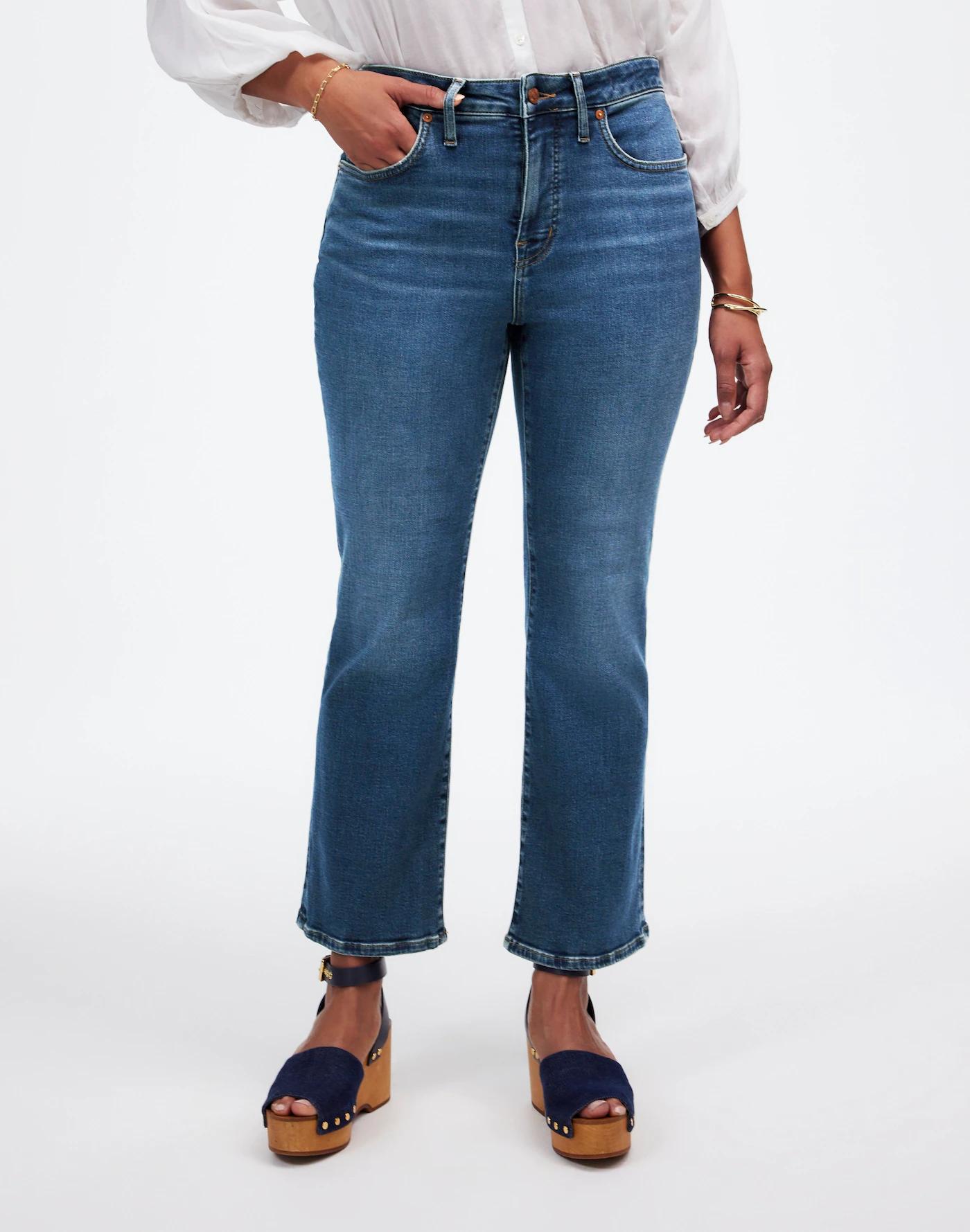 Tall Curvy Kick Out Crop Jeans in Lenoir Wash Product Image