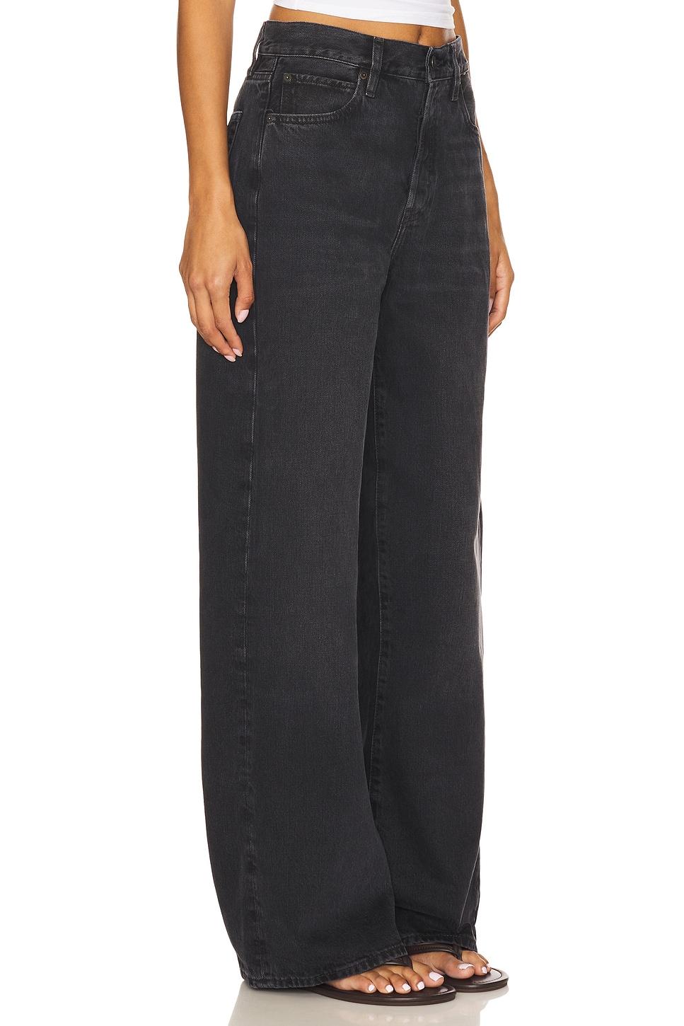 The Loose Jeans FRAME Product Image