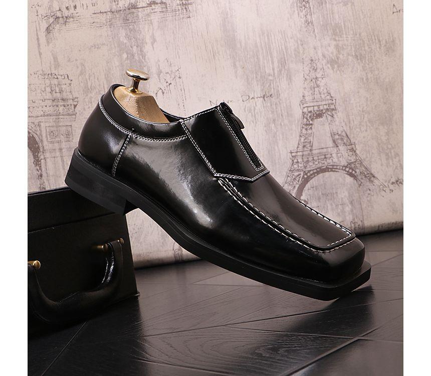 Square-Toe Half-Zip Loafers Product Image