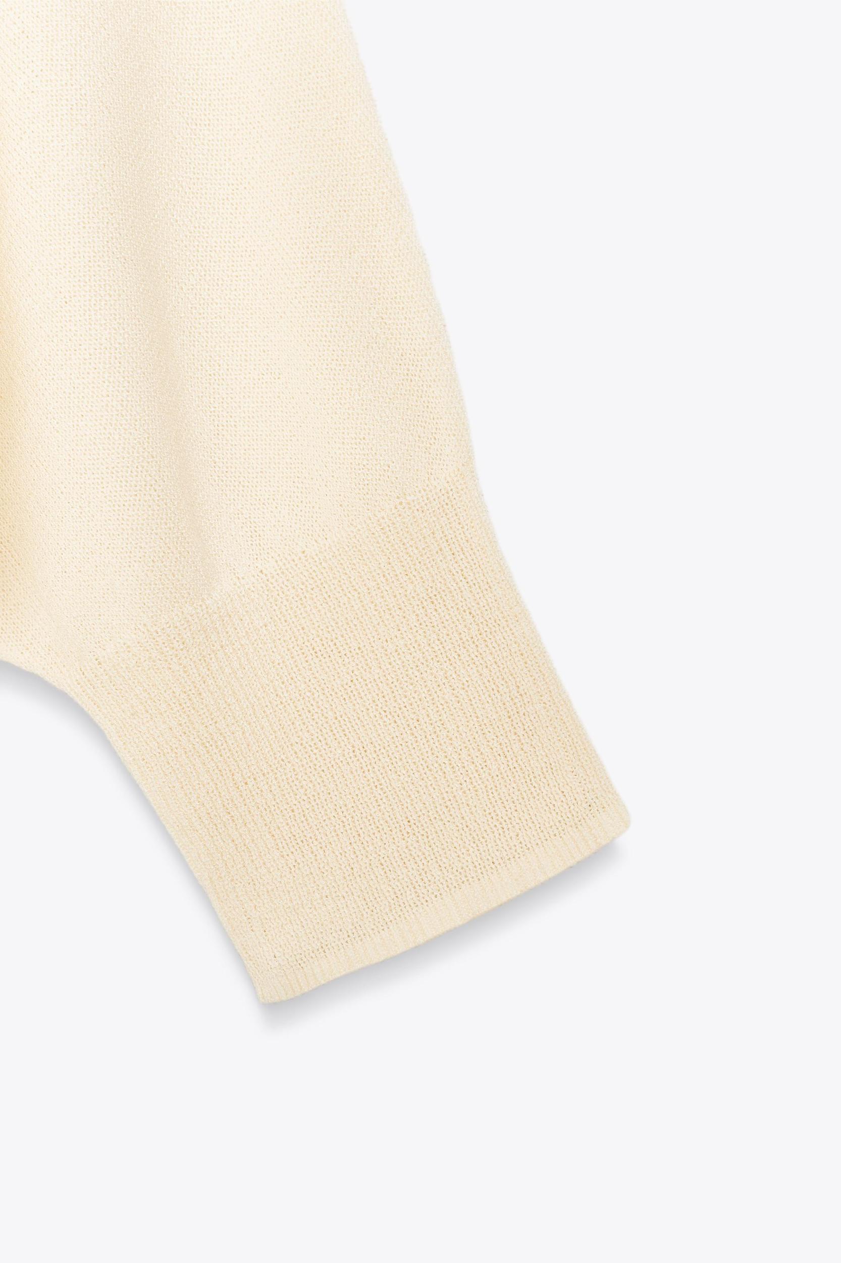 BASIC KNIT SWEATER Product Image