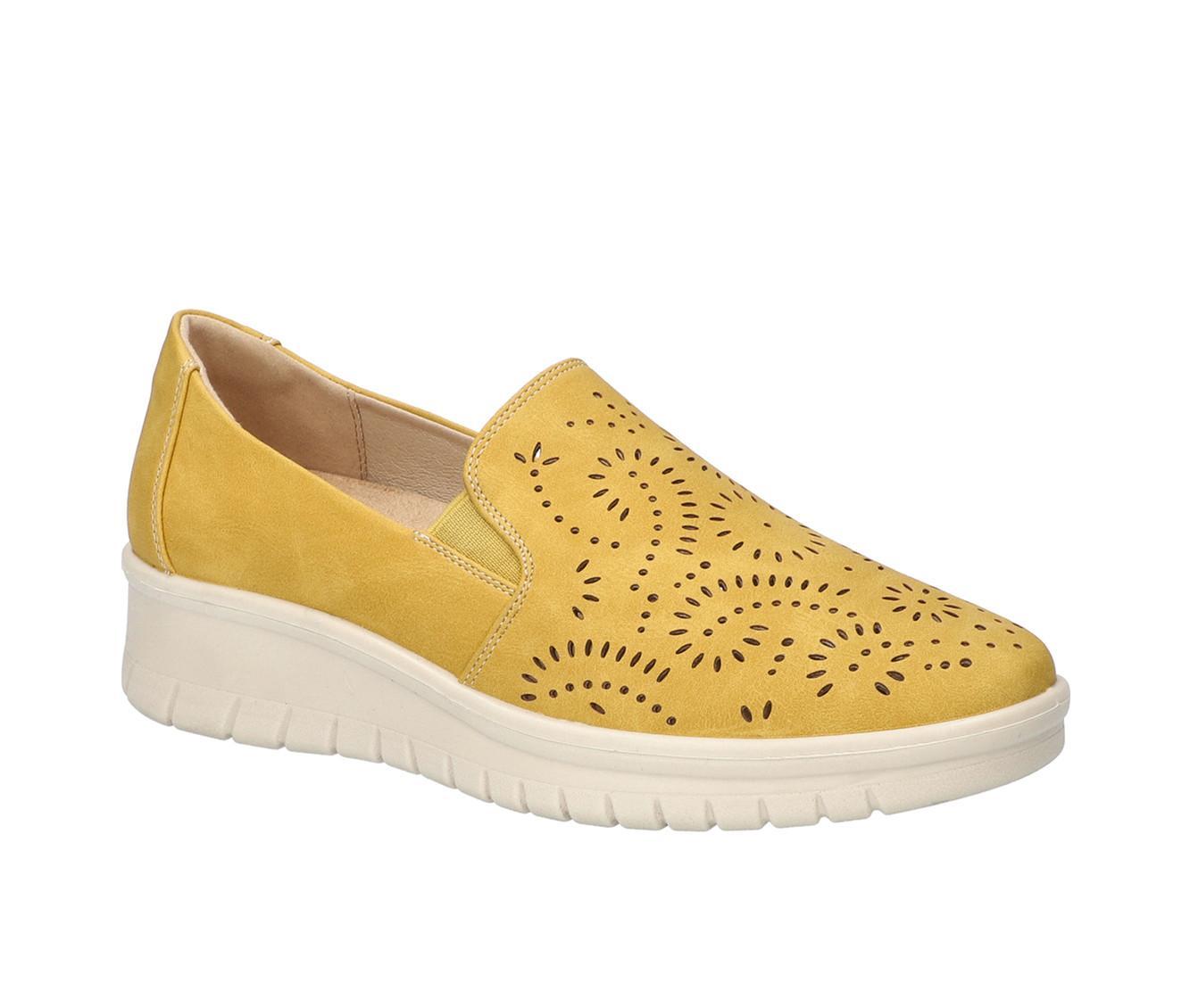 Women's Easy Street Ying Casual Shoes Product Image