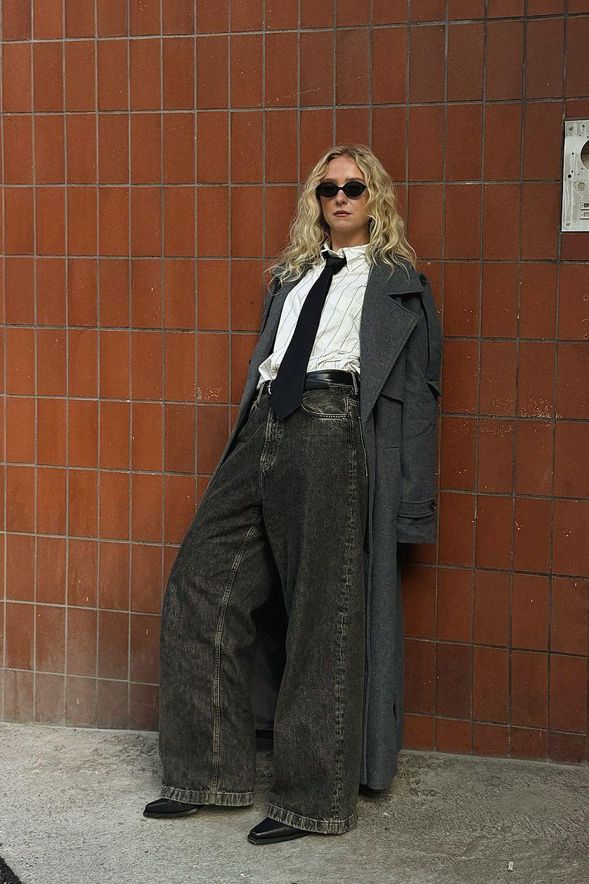 Loose Low Waist Long Jeans Product Image