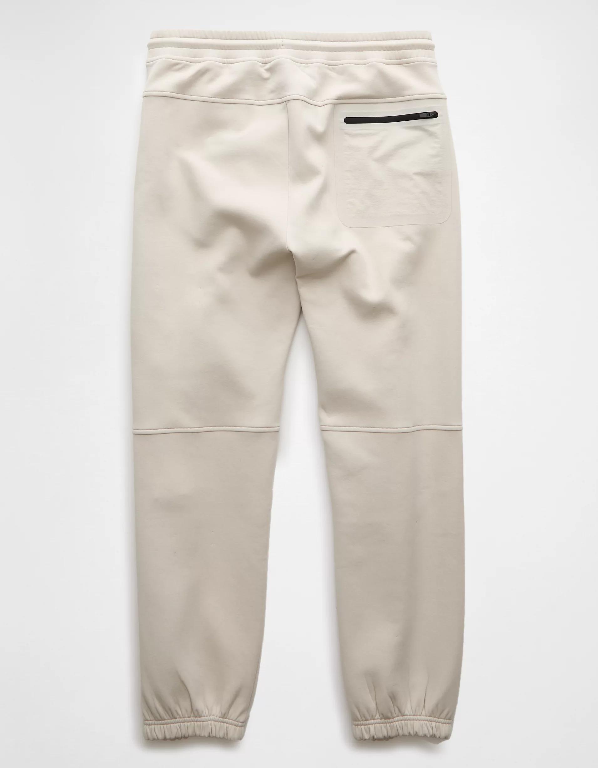 AE 24/7 Tech Fleece Jogger Product Image