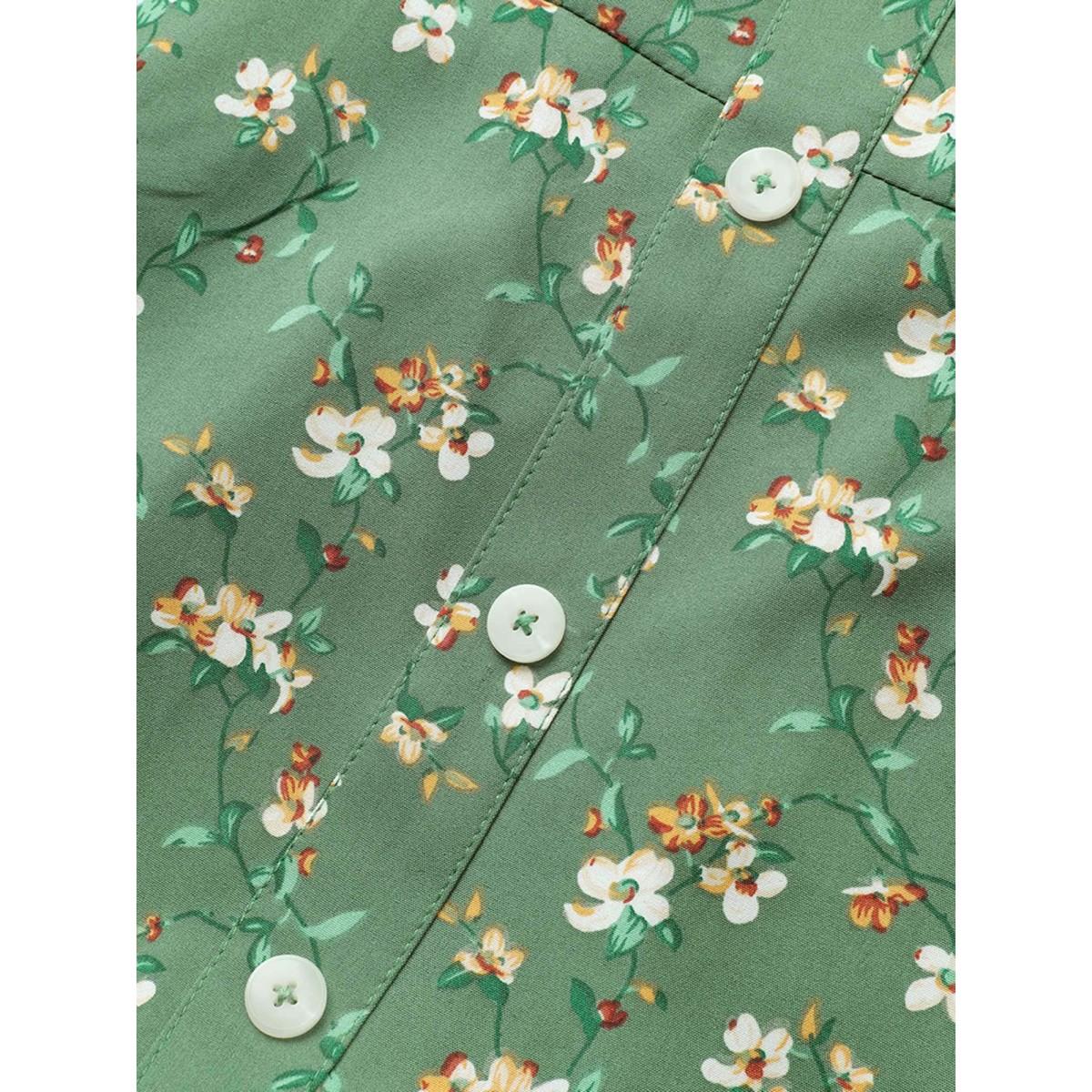 Plus Size Green Square Neck Ditsy Floral Gathered Blouse Women Elegant Short sleeve Square Neck Everyday Blouses BloomChic 12/L Product Image