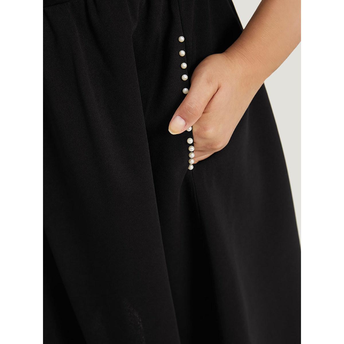 Plus Size Plain Pocket Pearl Beaded Detail Gathered Dress Black Women Elegant Gathered Round Neck Half Sleeve Curvy Midi Dress BloomChic 26/4X Product Image