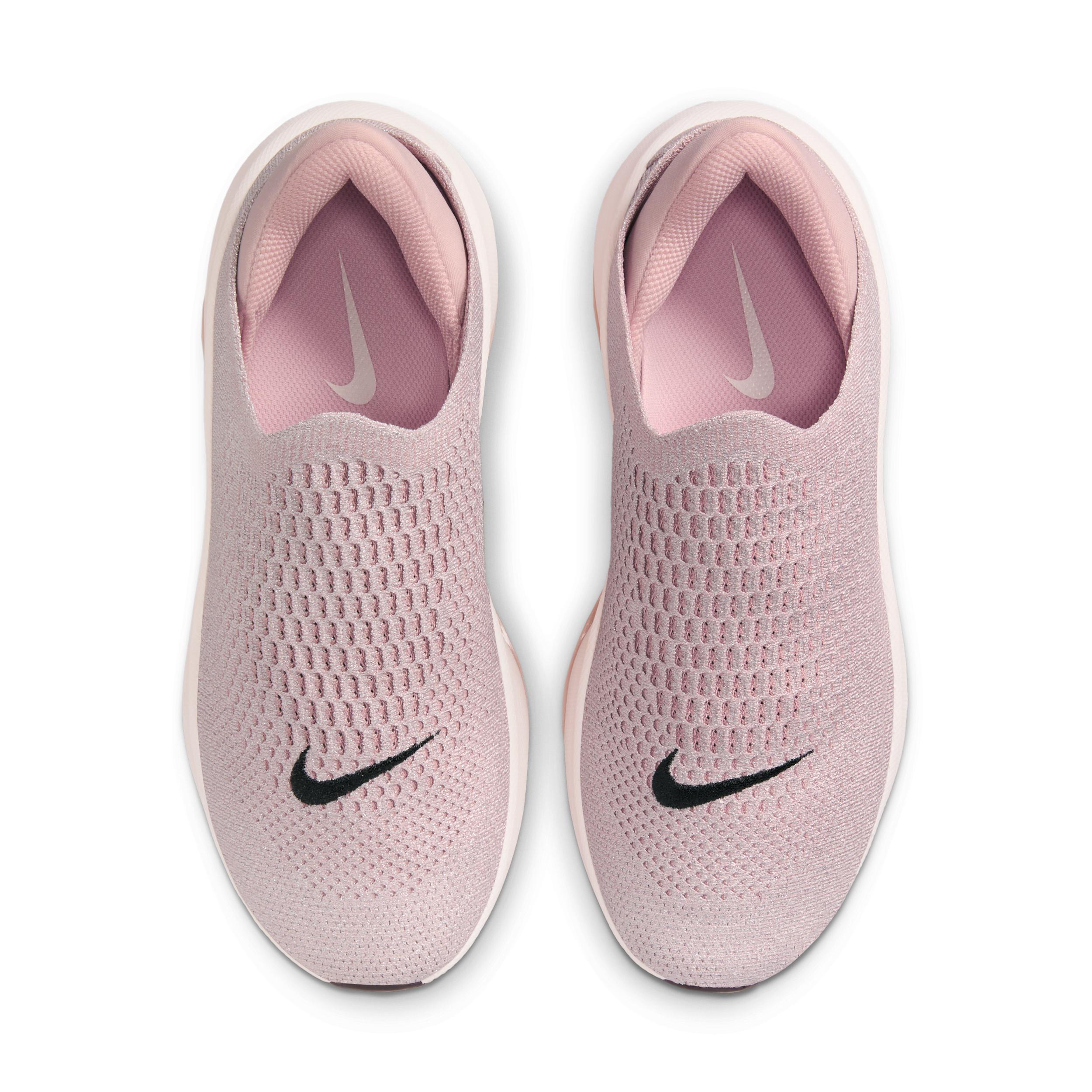Nike Women's Reina EasyOn Premium Shoes Product Image