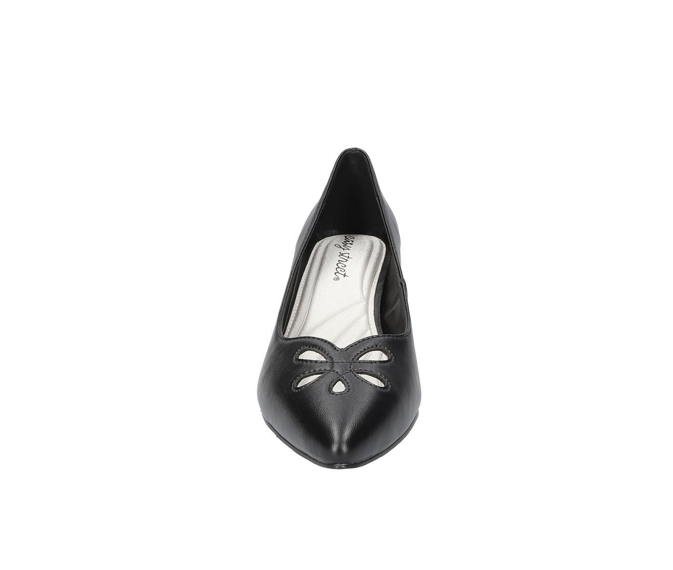 Women's Easy Street Pat Pumps Product Image