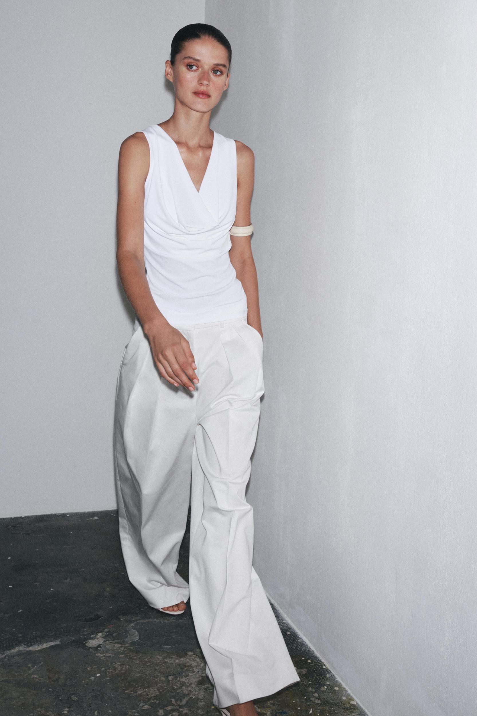 FLOWY DRAPED TOP Product Image