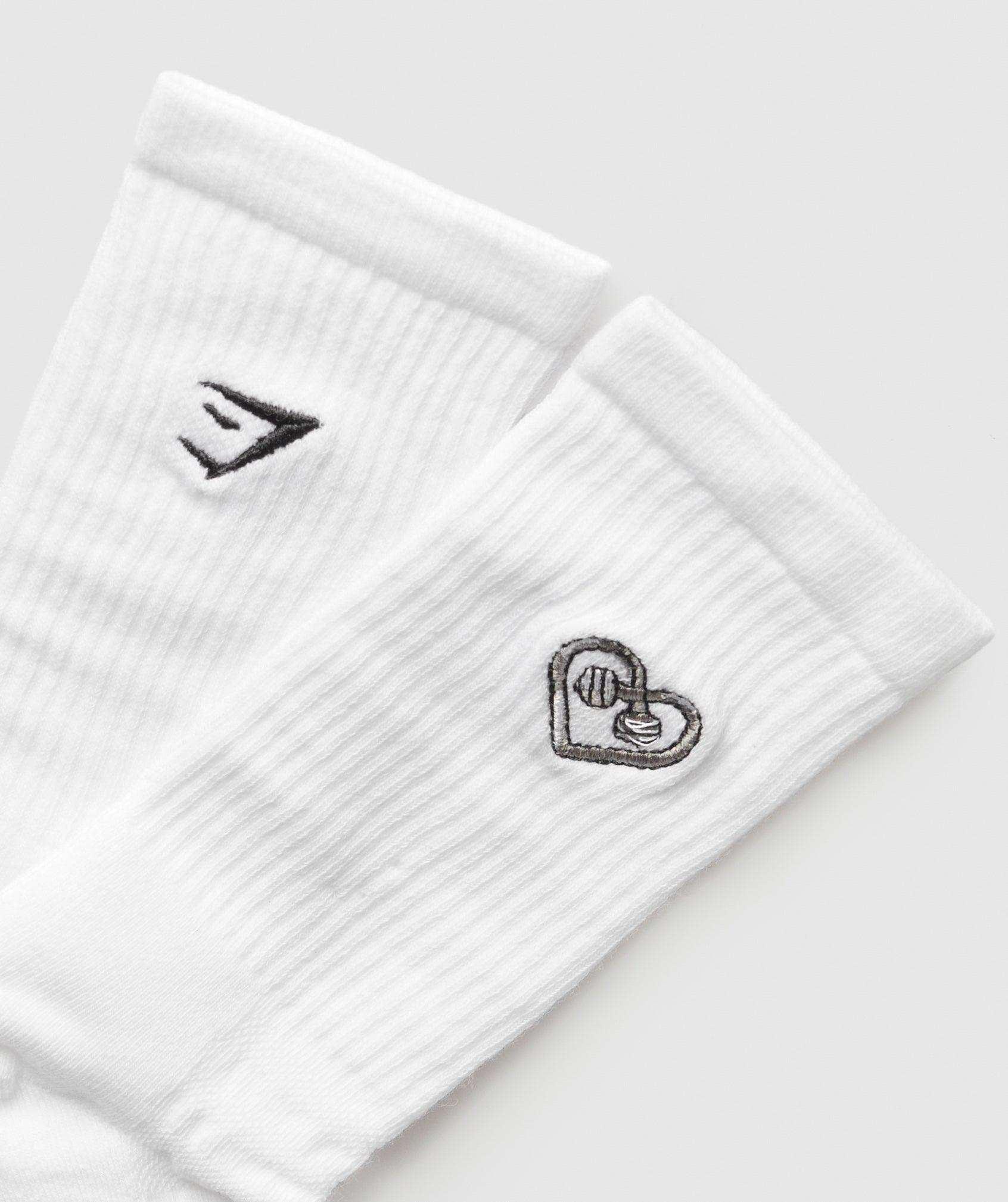 Graphic Heart Crew Sock Single Product Image