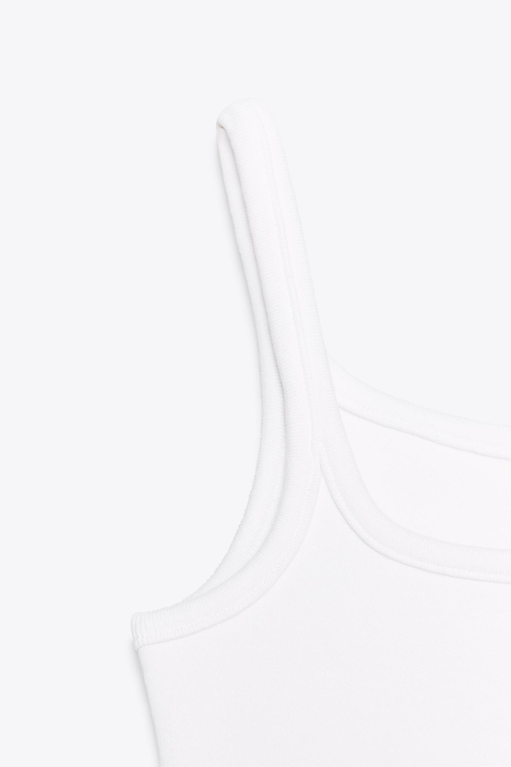 RIBBED CROP TOP Product Image