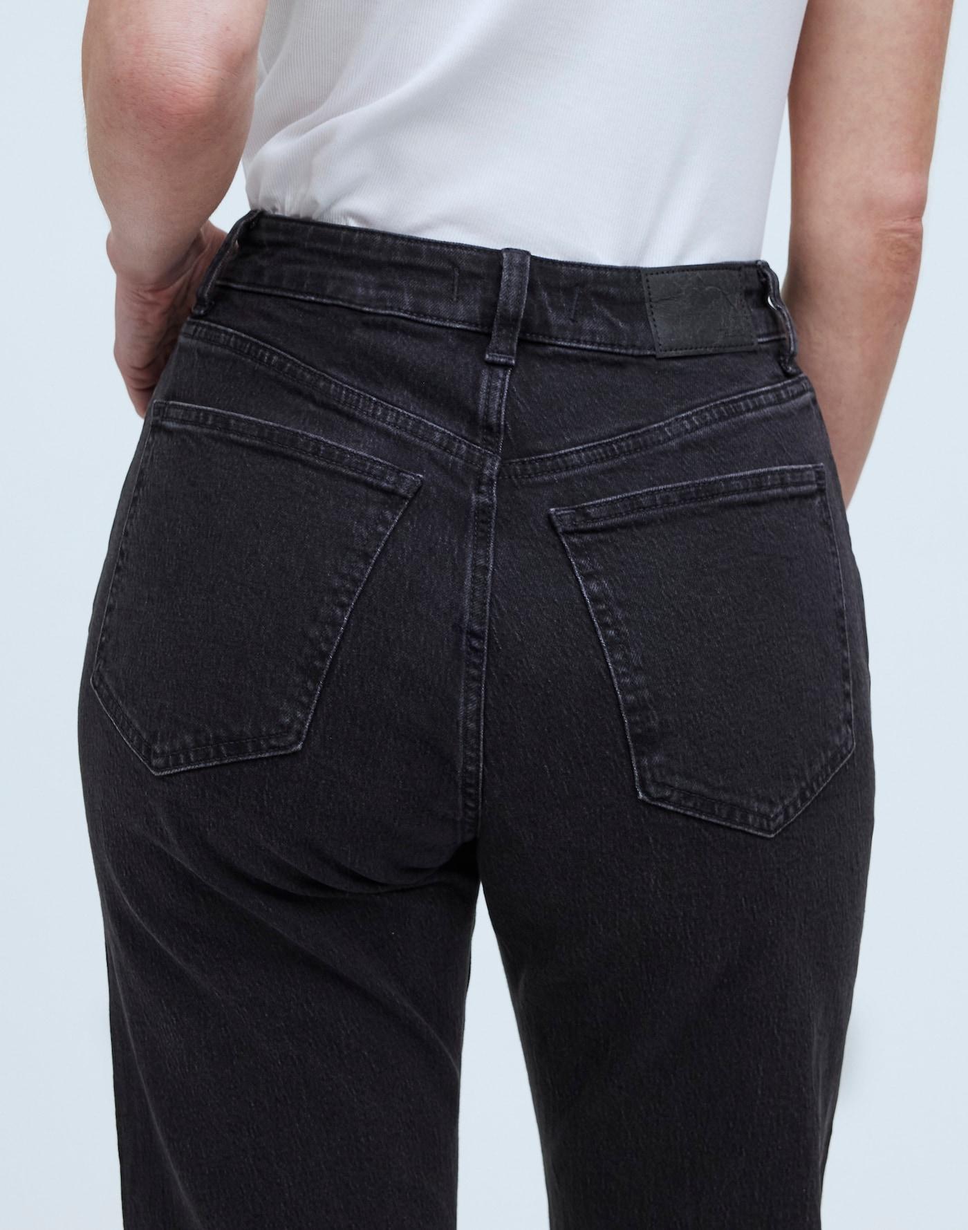 The Curvy '90s Straight Jean Product Image