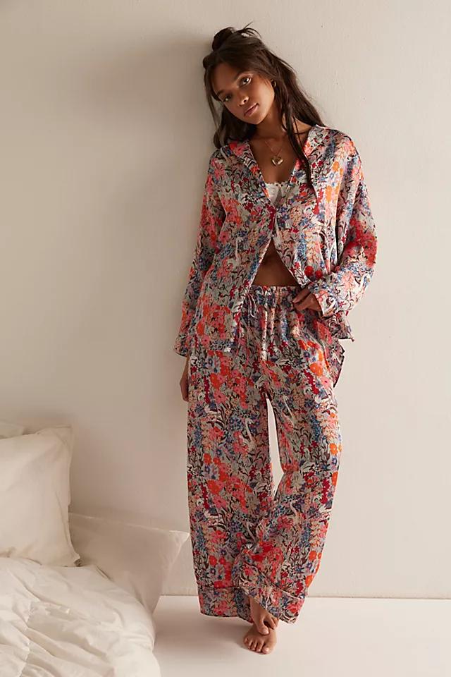 Dreamy Days Pajama Set Product Image