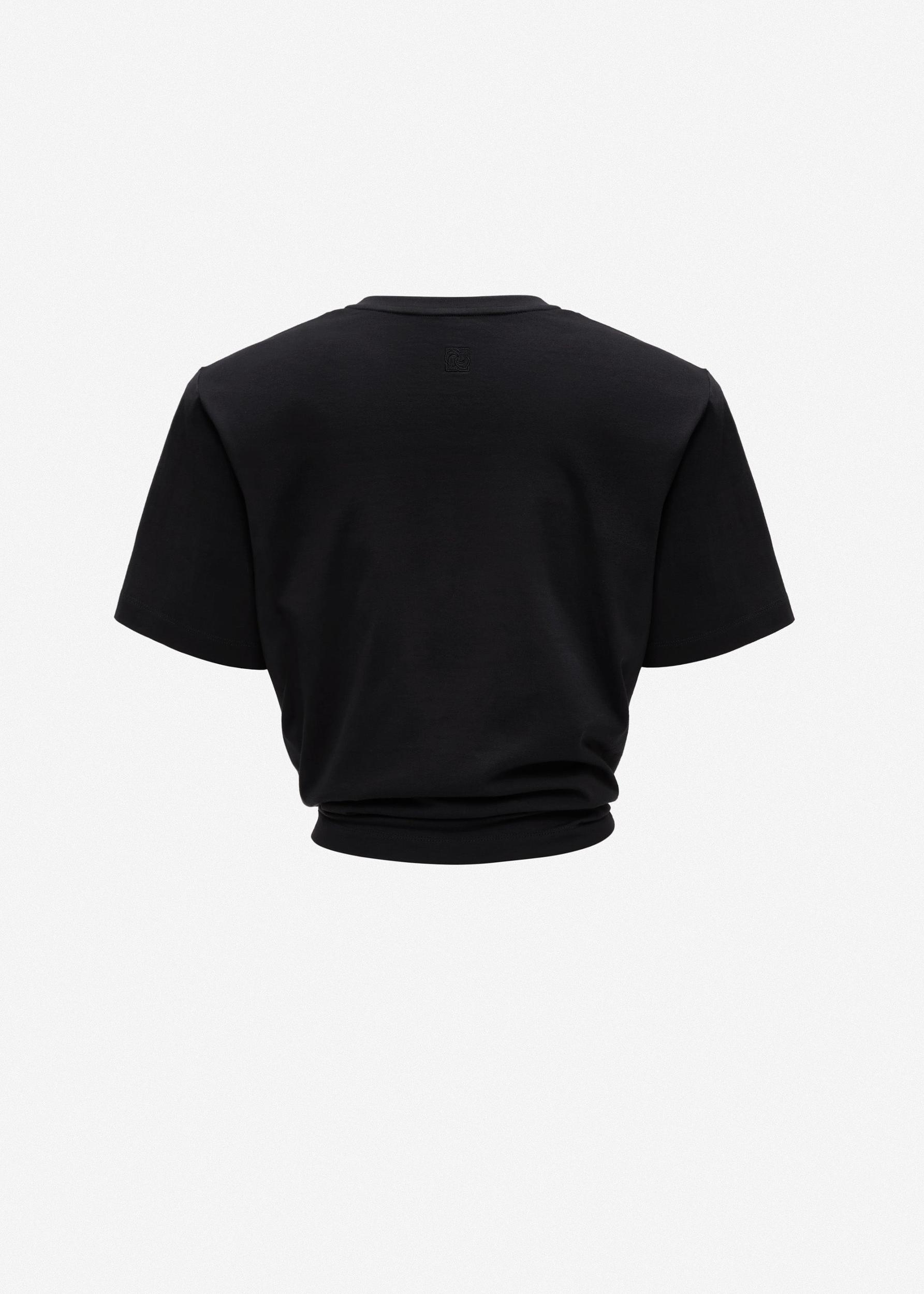Knotted ribbed t-shirt in black Product Image