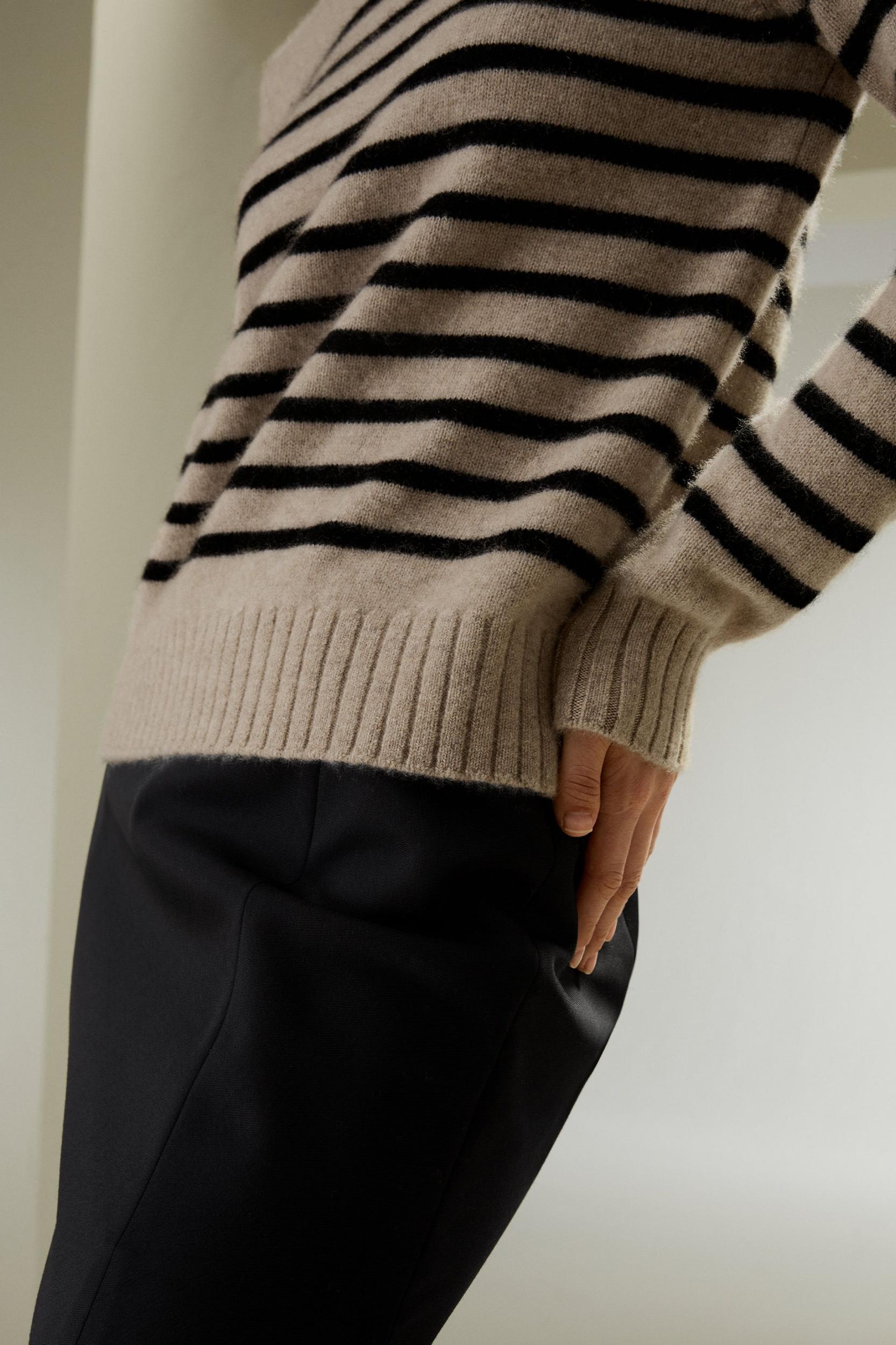 Striped Round Collar Cashmere Sweater Product Image